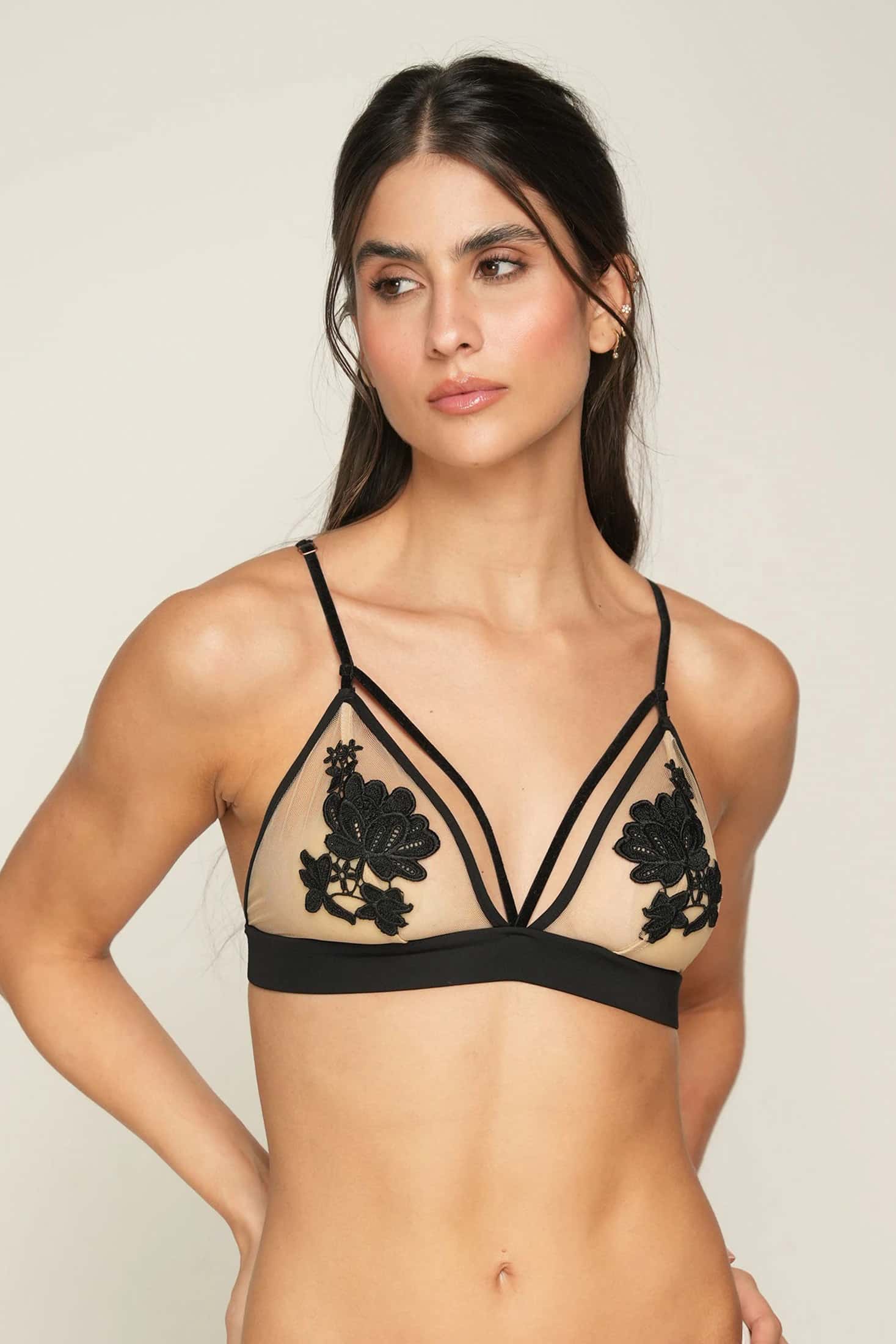 BRALETTE ELLIPSE SEXY CON TIRAS AL FRENTE DELUXE NEGRO - miniatura 2