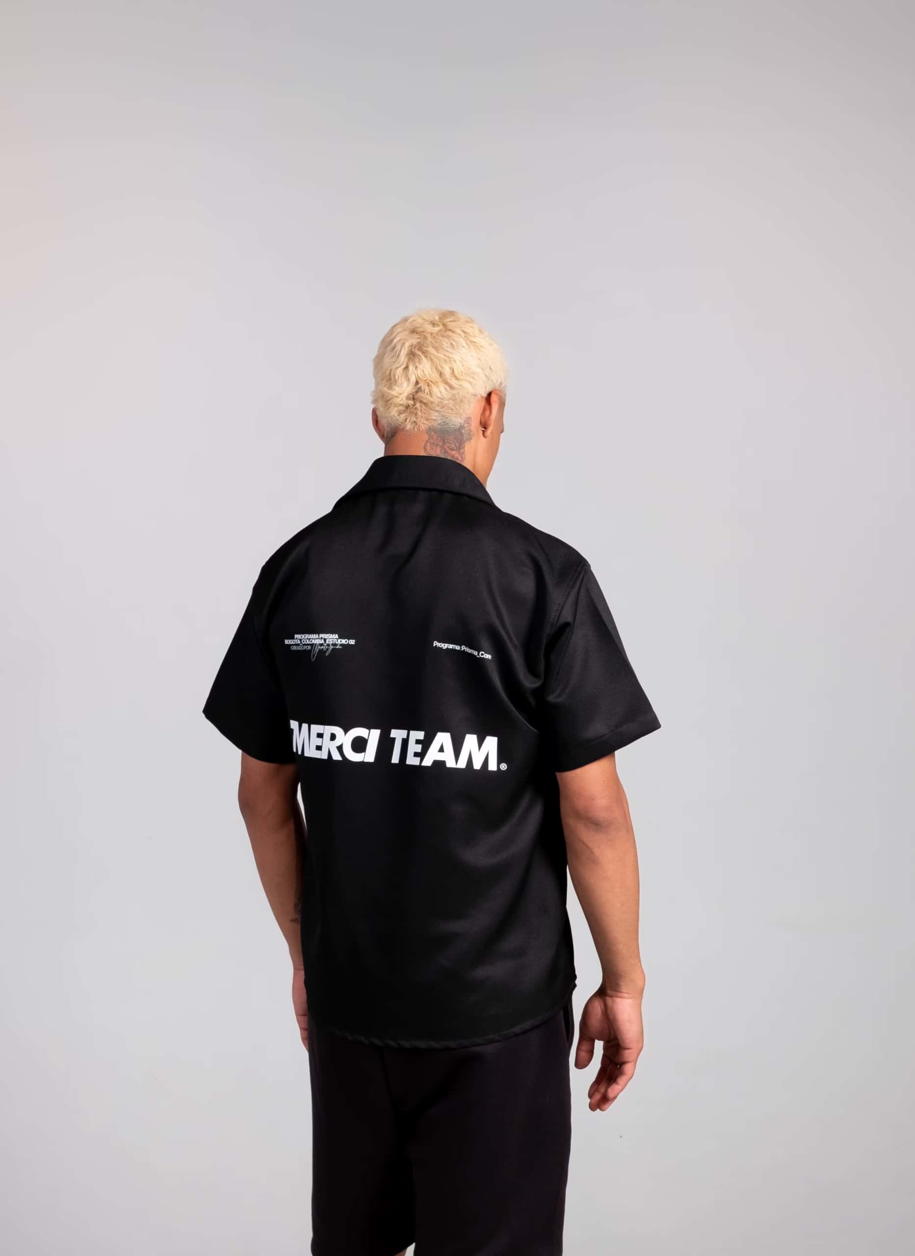 Camisa Merci Negra Prisma