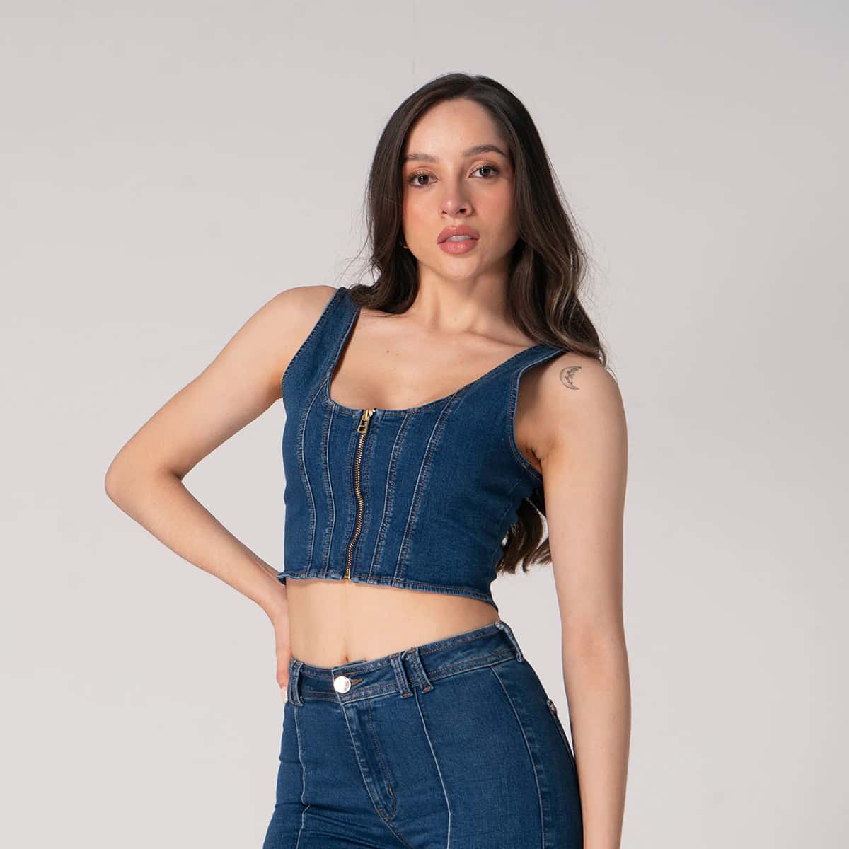 Blusa Crop Top Denim Slim Fava