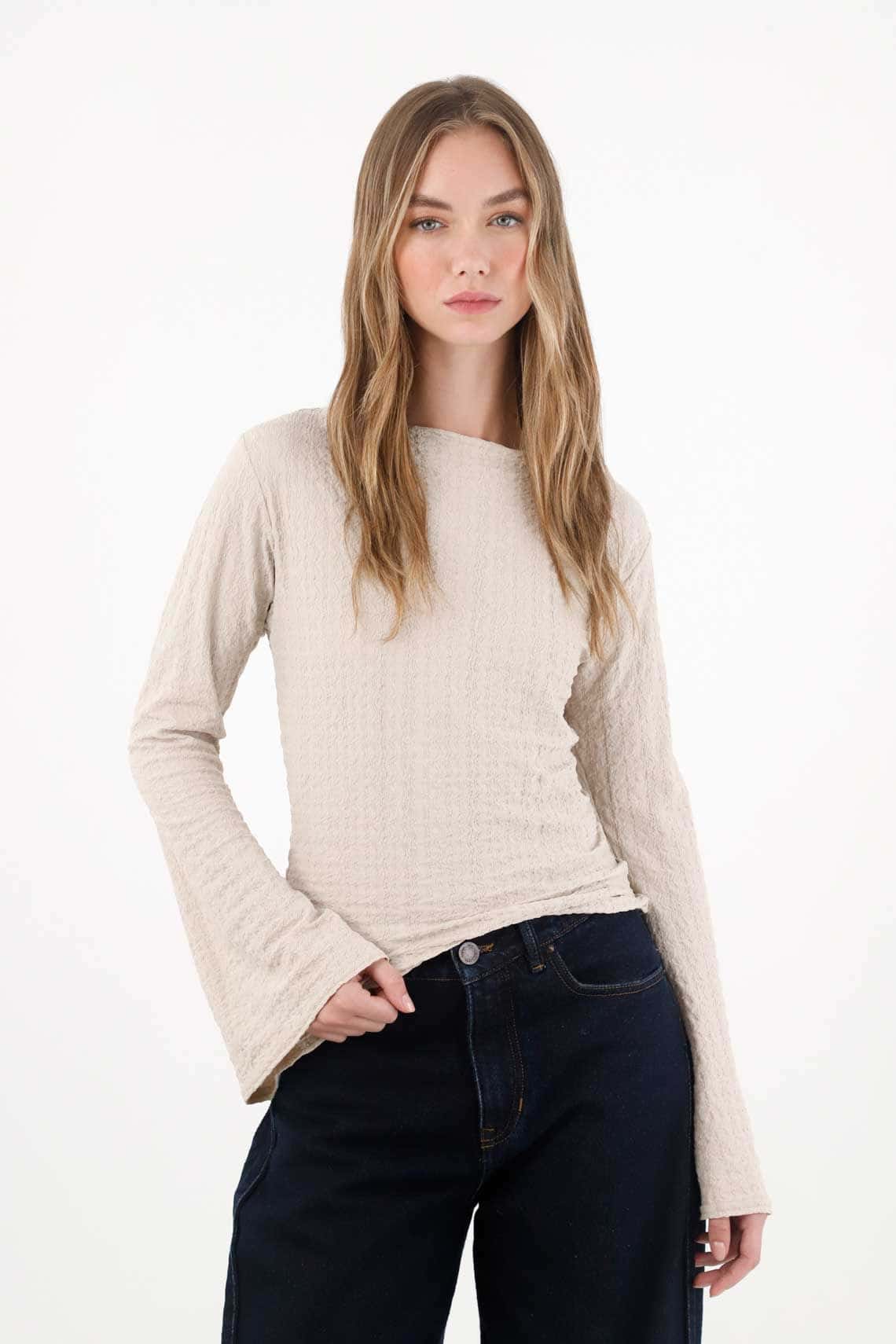 Camiseta con puños tipo campana para mujer