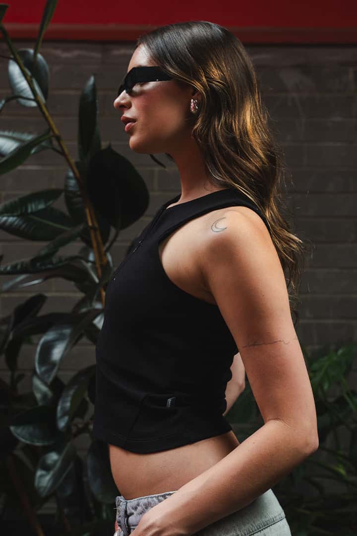 BLUSA ESCOTE TIPO HALTER - miniatura 3