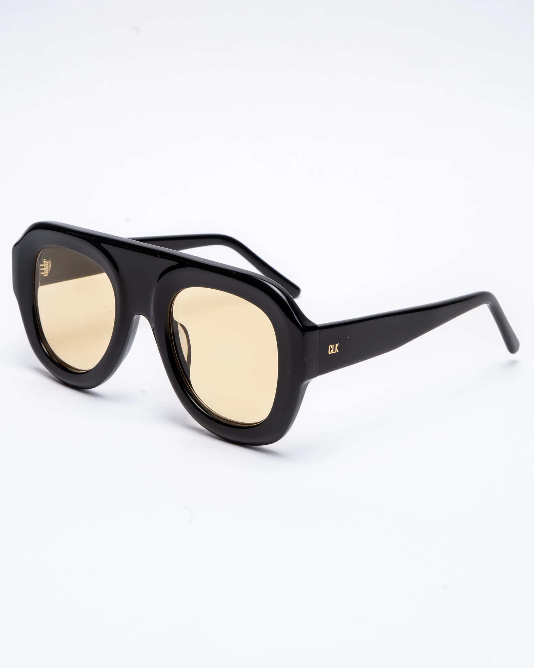 CORLINE - BLACK / LIME