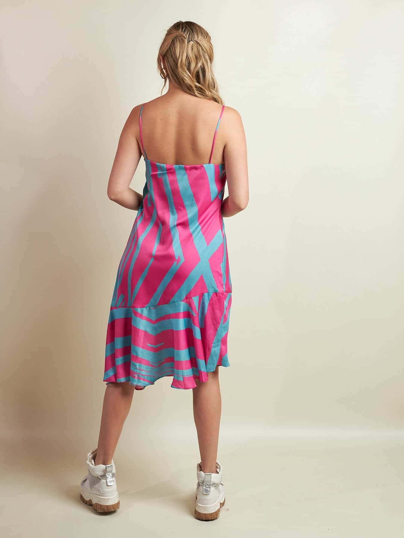 Vestido Mocan Techo Fucsia Estampado - miniatura 4