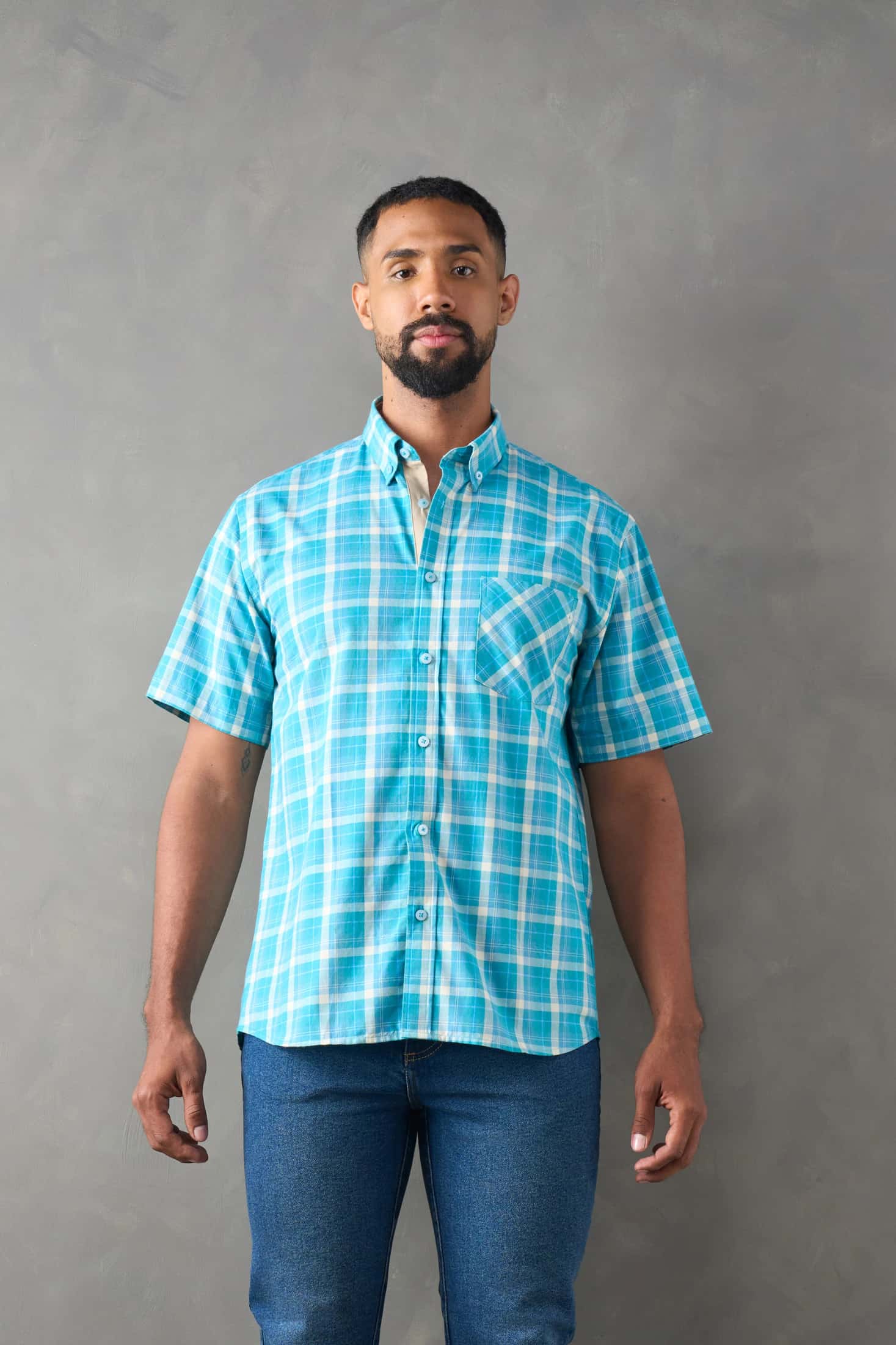 Camisa regular fit manga corta azul medio