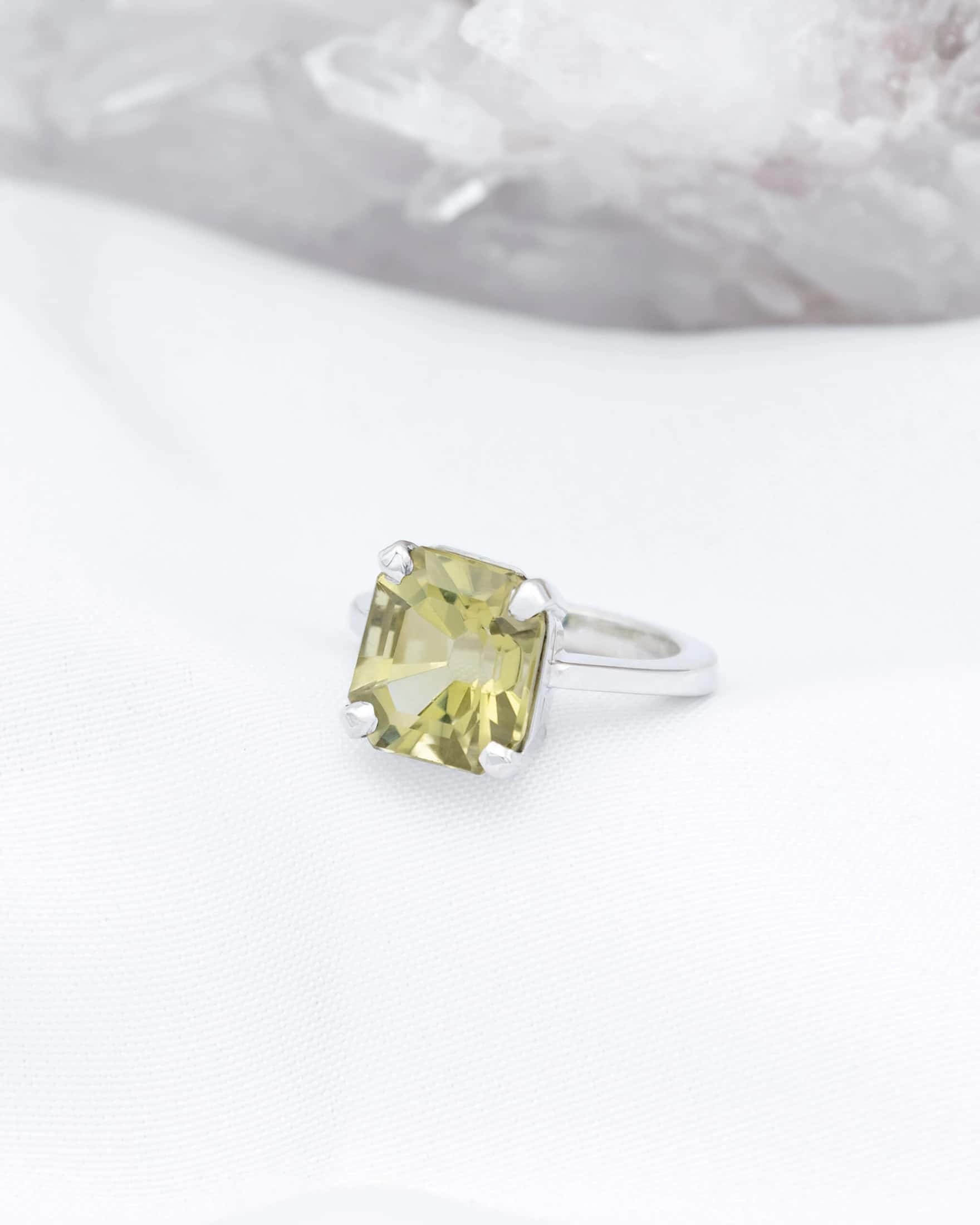 Anillo Cuarzo Limón cuadrado
