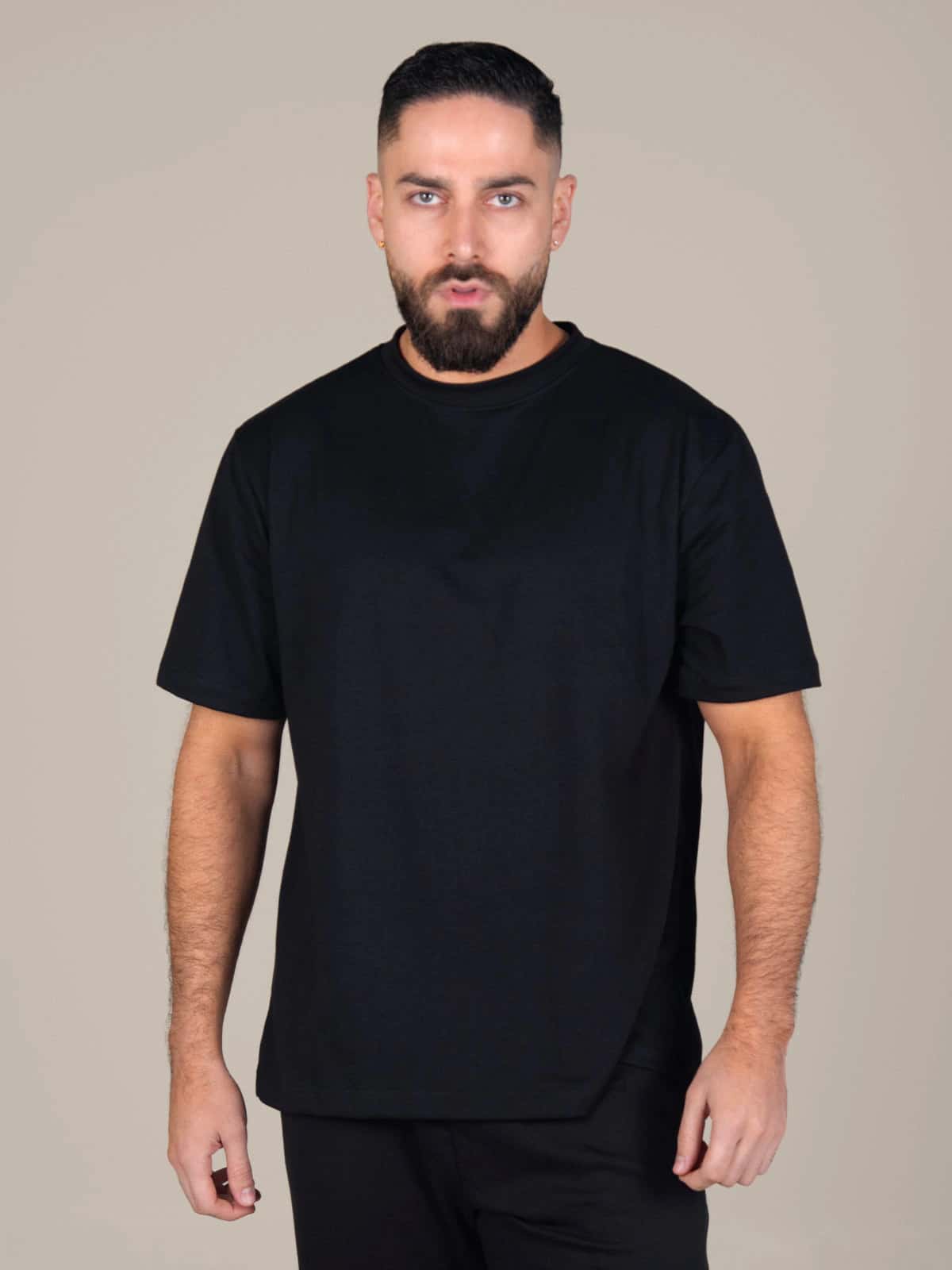 CAMISETA KALO MACARENA NEGRA