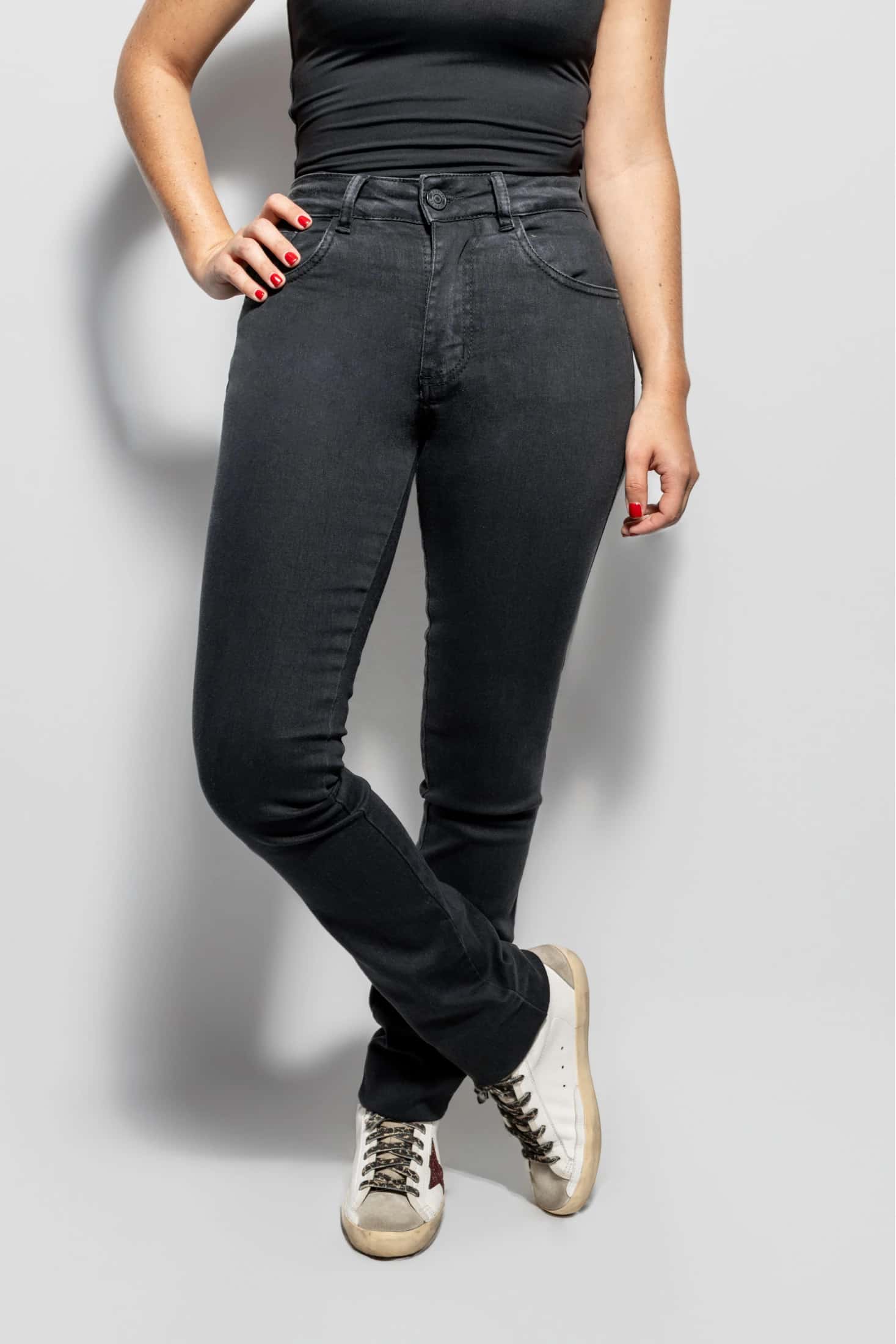 Jean Elastico Bota Recta Negro