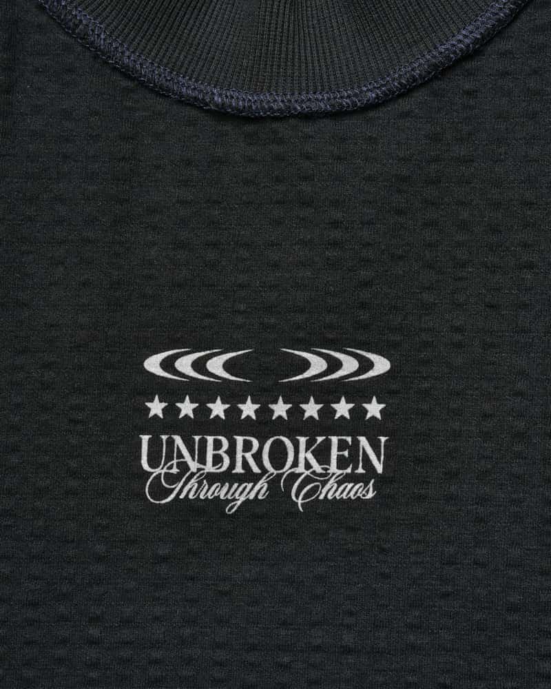 Camiseta Negra Oversize Unbroken - miniatura 4