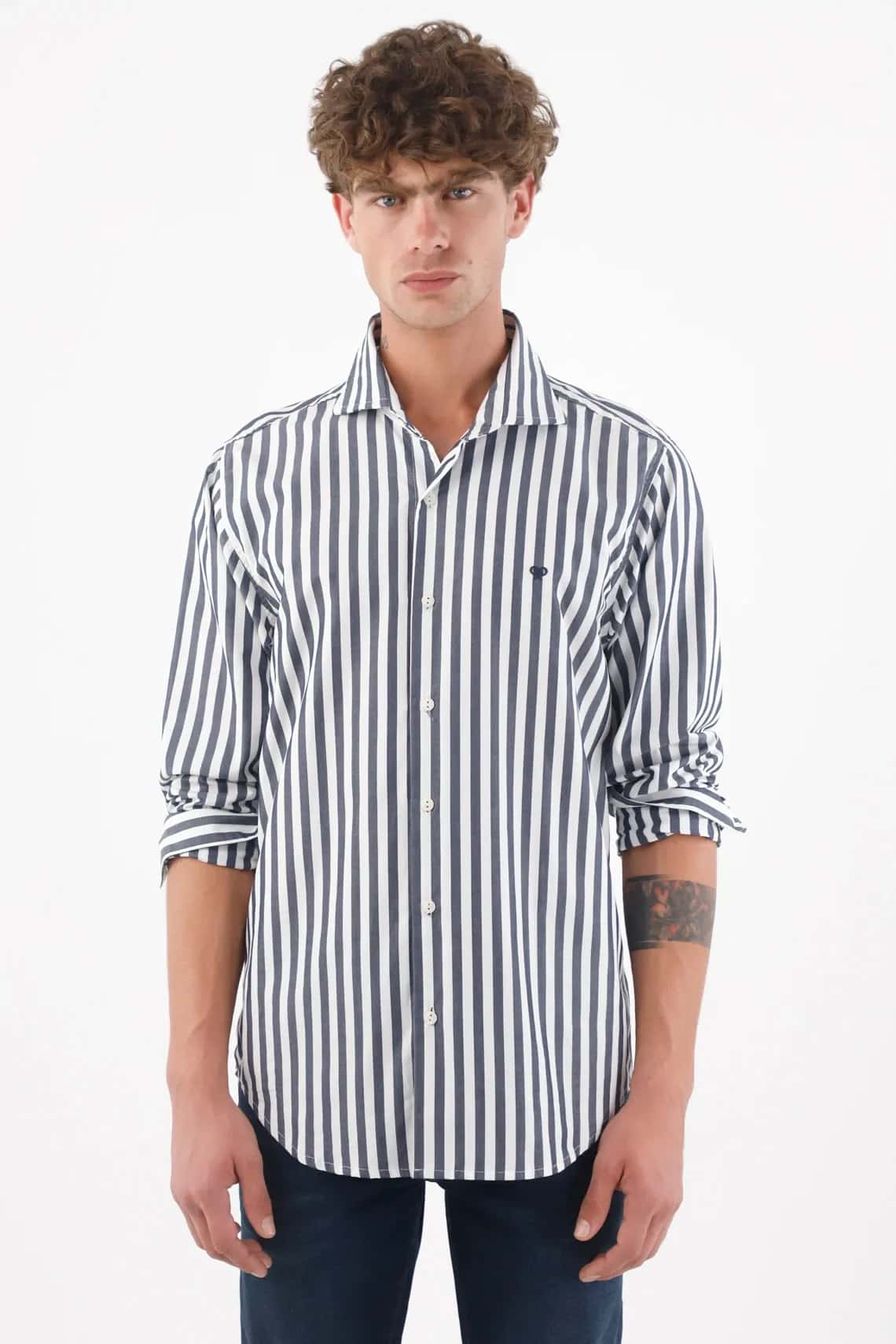 Camisa para hombre algodón azul a rayas corte recto preteñida