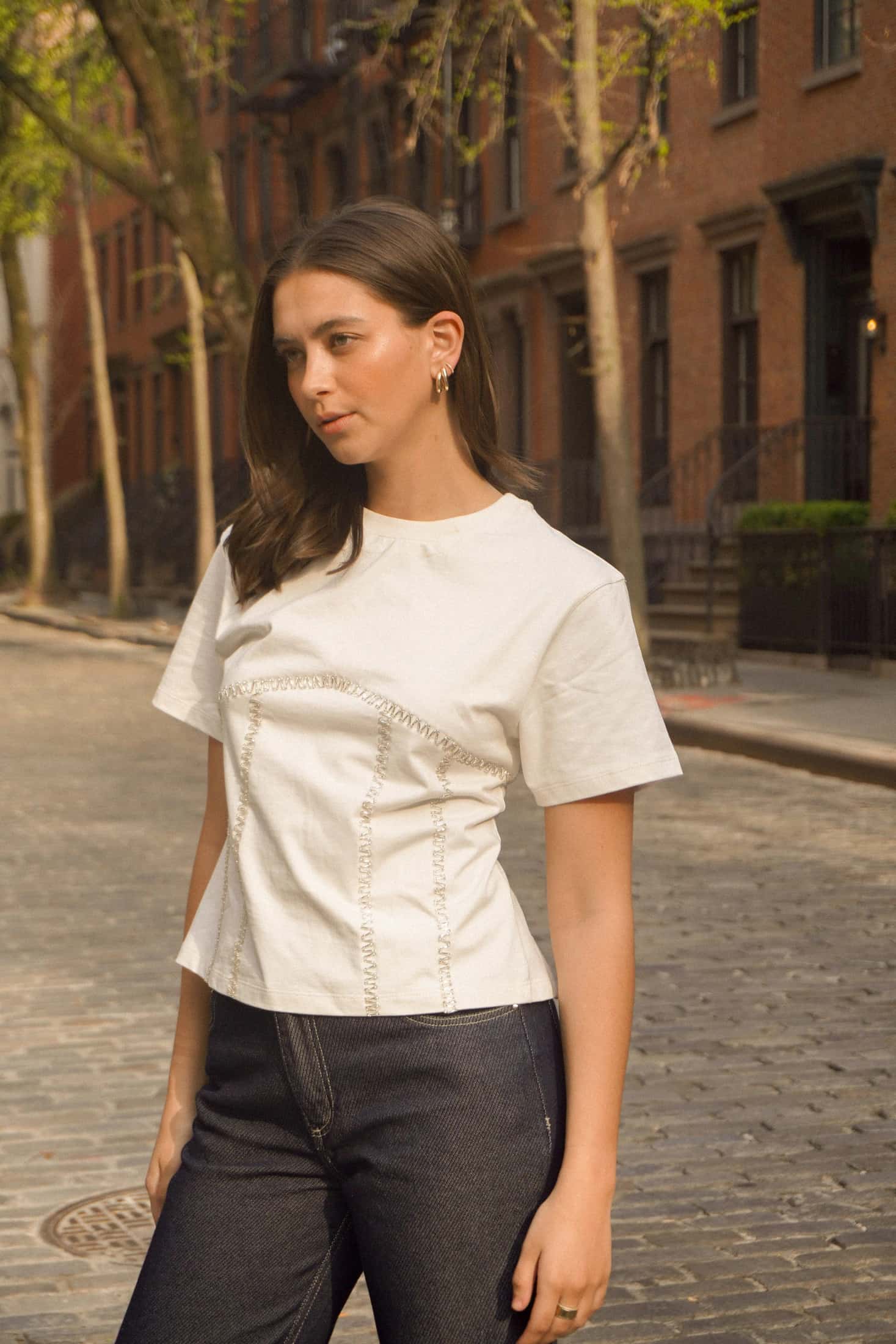 Embroidered Backless Tee (White)