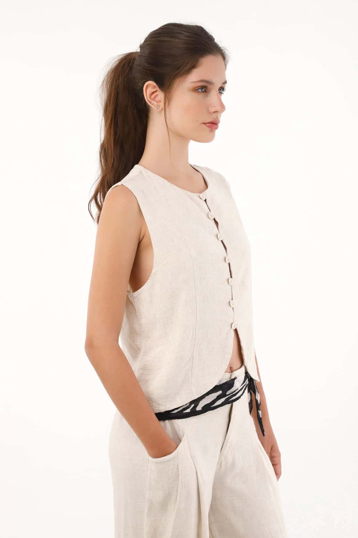Camisa tipo chaleco crudo para mujer