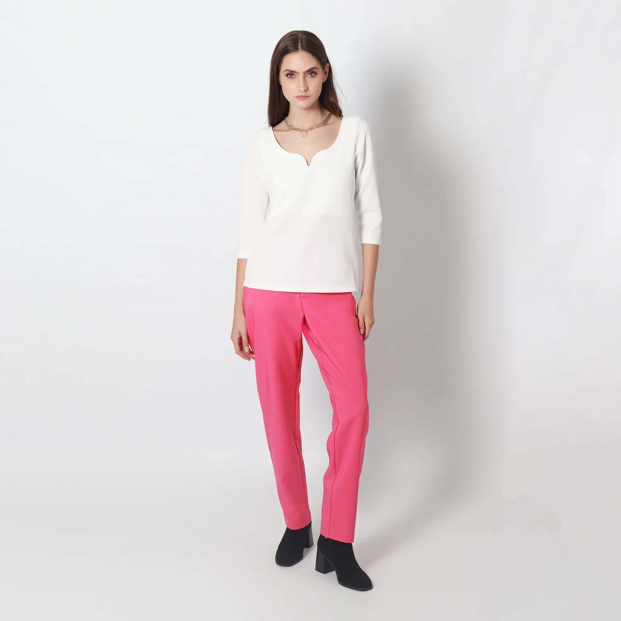 Pantalon Tiro Medio Bota Recta