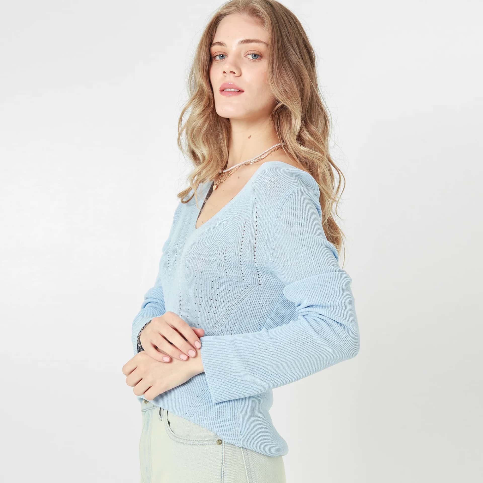 Sweater Cuello V Manga Larga
