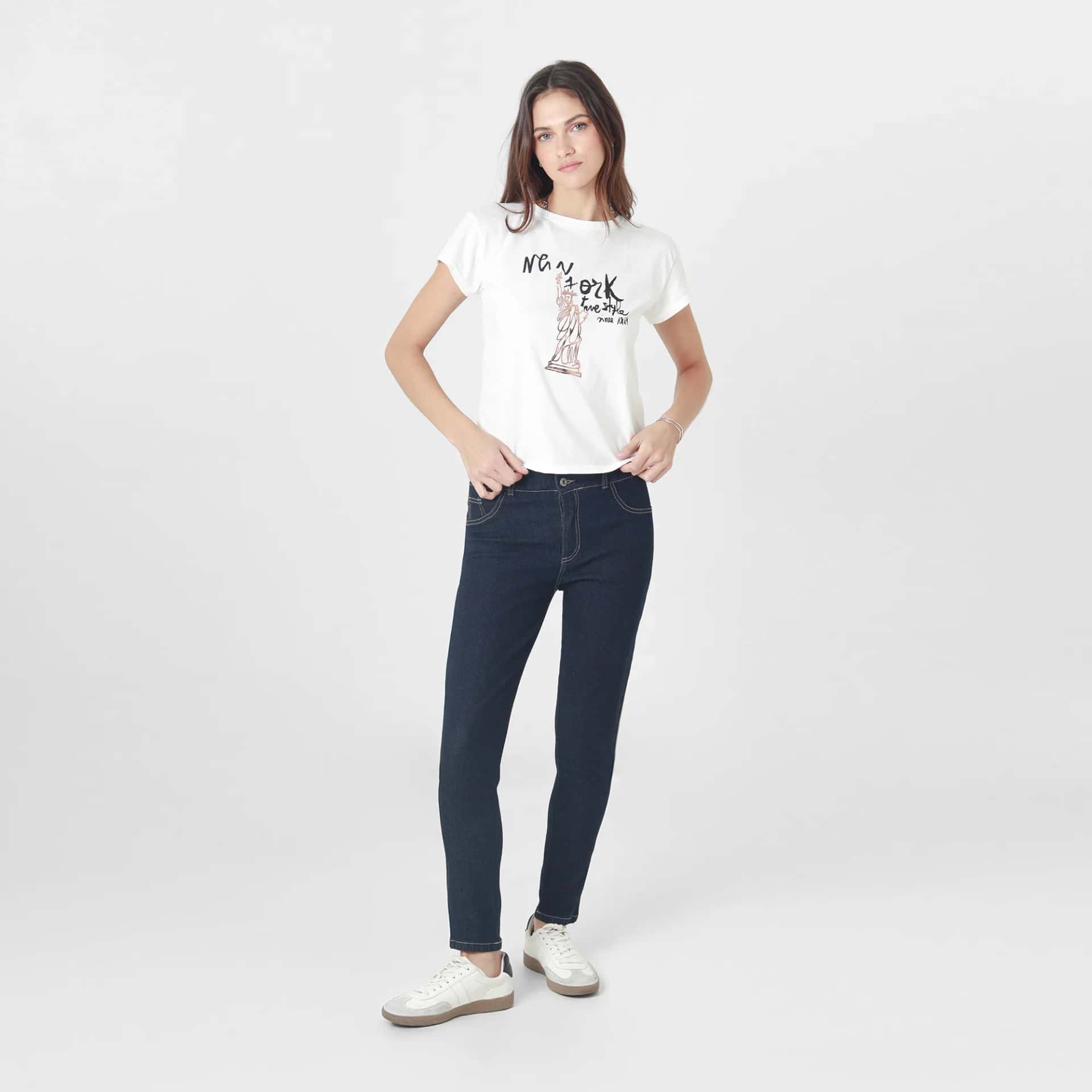 Jean Tiro Medio Bota Skinny