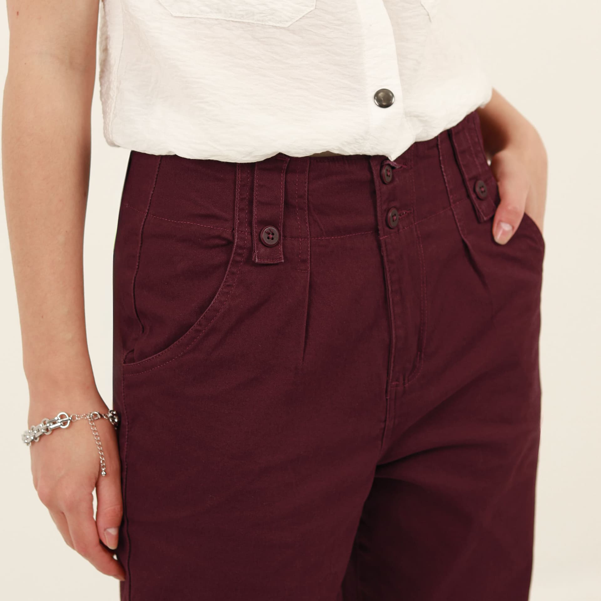 Pantalón baggy bota recta con prenses - imagen 2