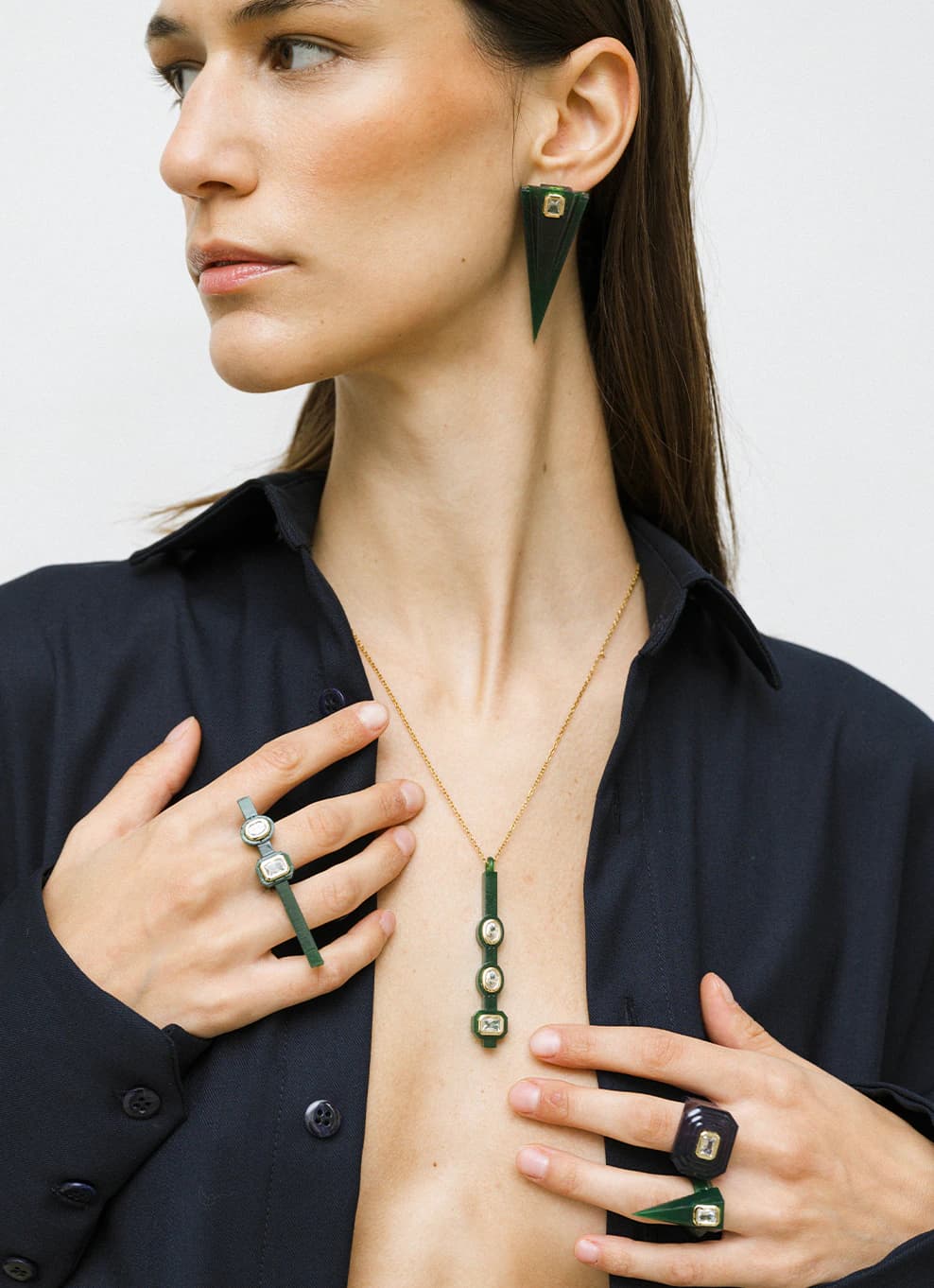 JVxTH - GREEN BAR NECKLACE