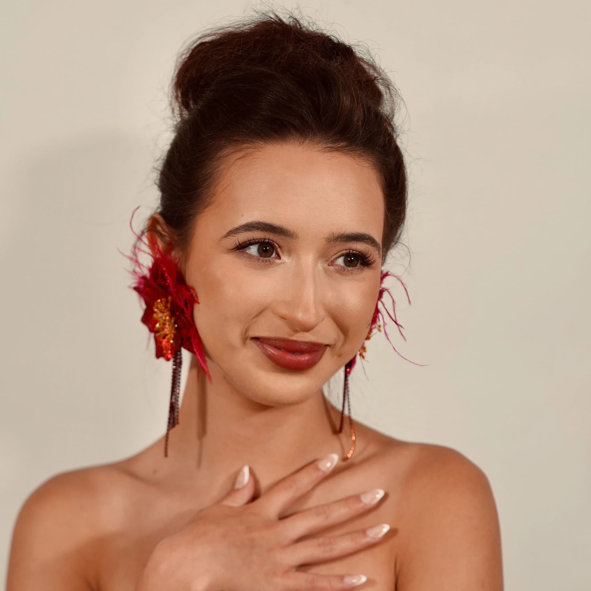 Scarlet Fire Bloom Earrings - imagen 1