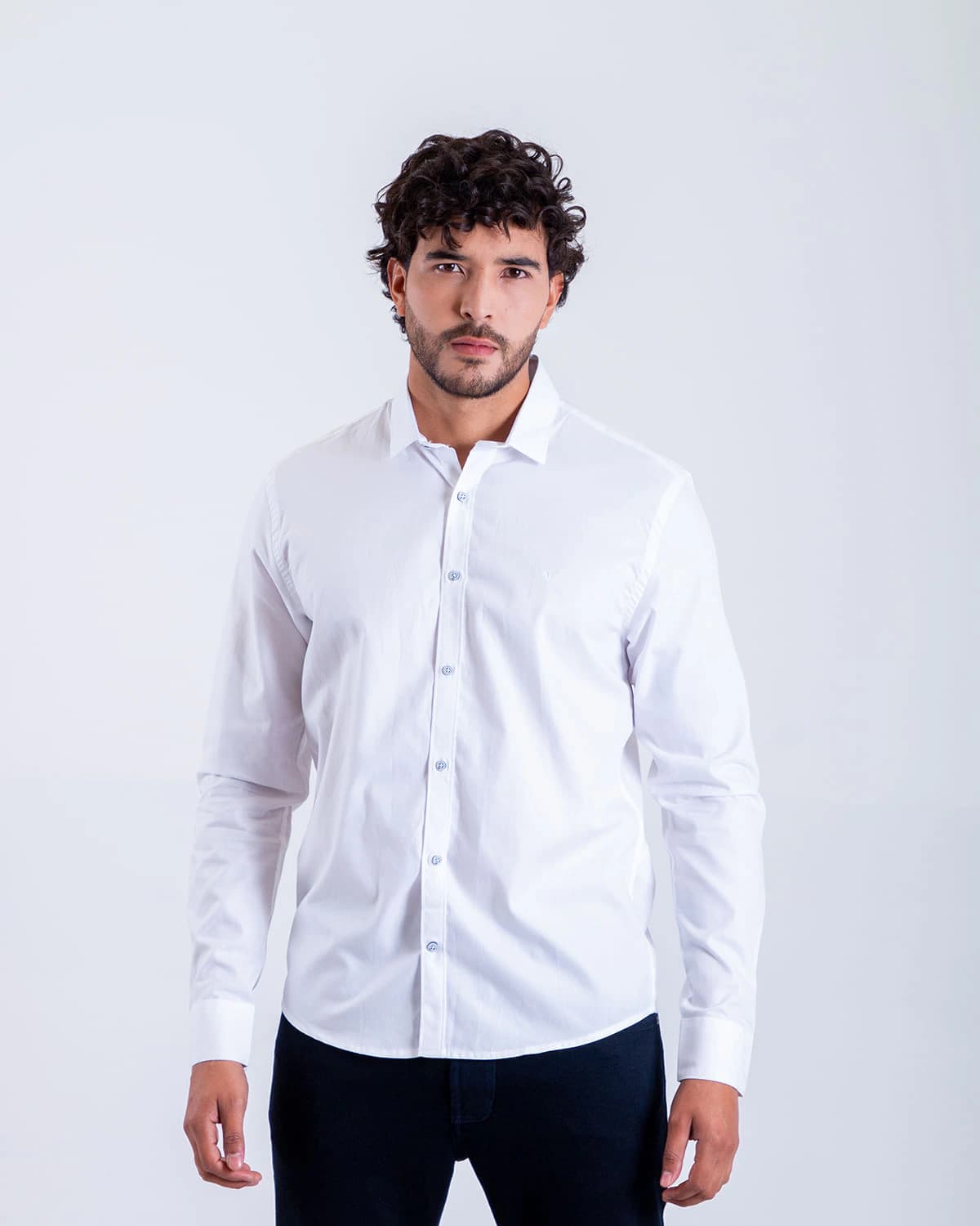 Camisa slim blanca manga larga para hombre