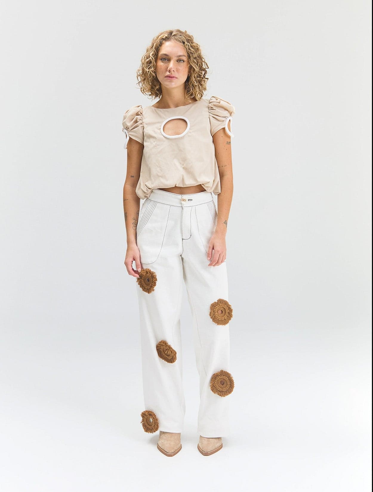 PANTALÓN VAQUERO DE LUNARES - imagen 1