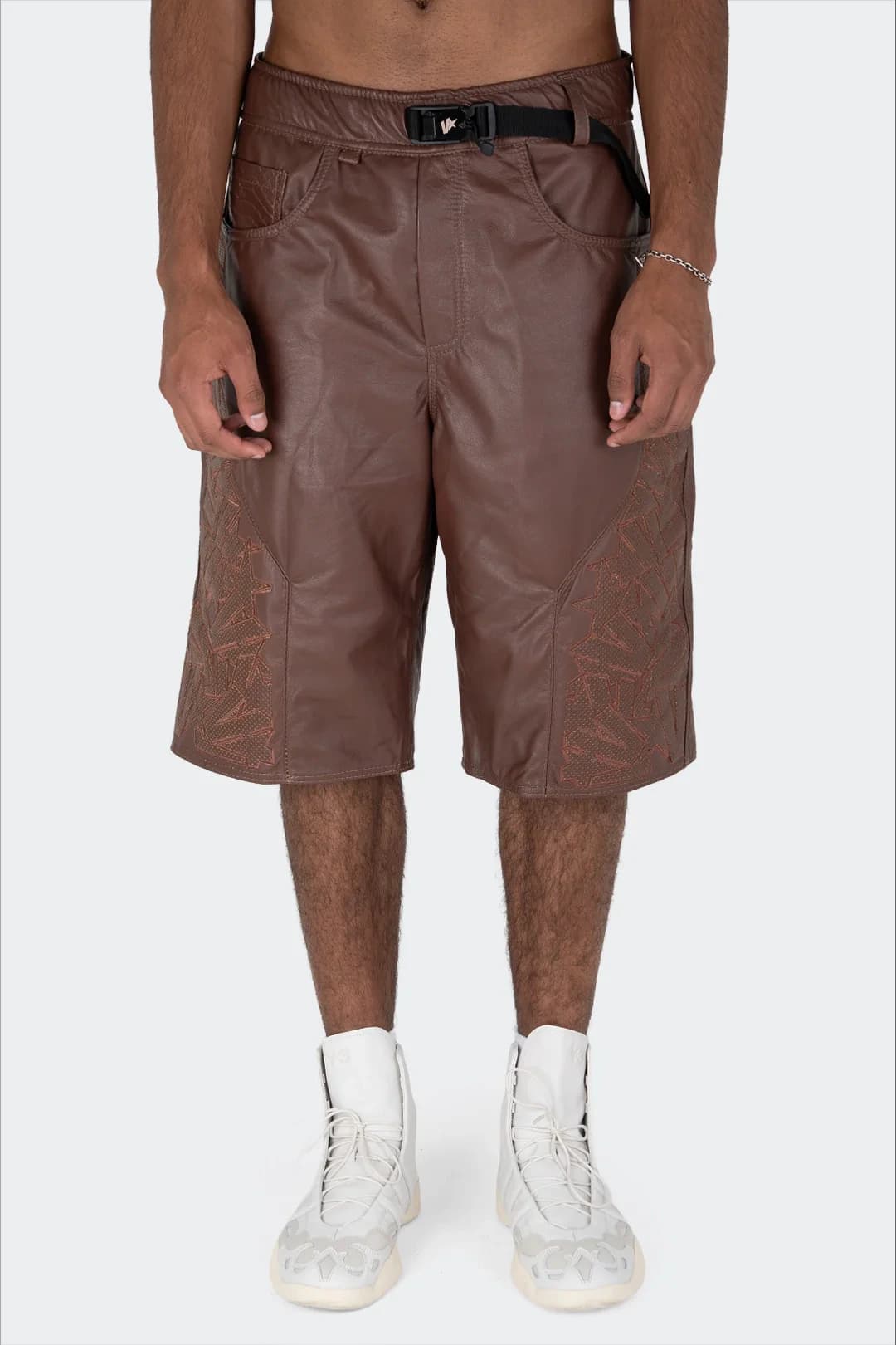 VENENO SHORT CUERO BROWN SHEATH