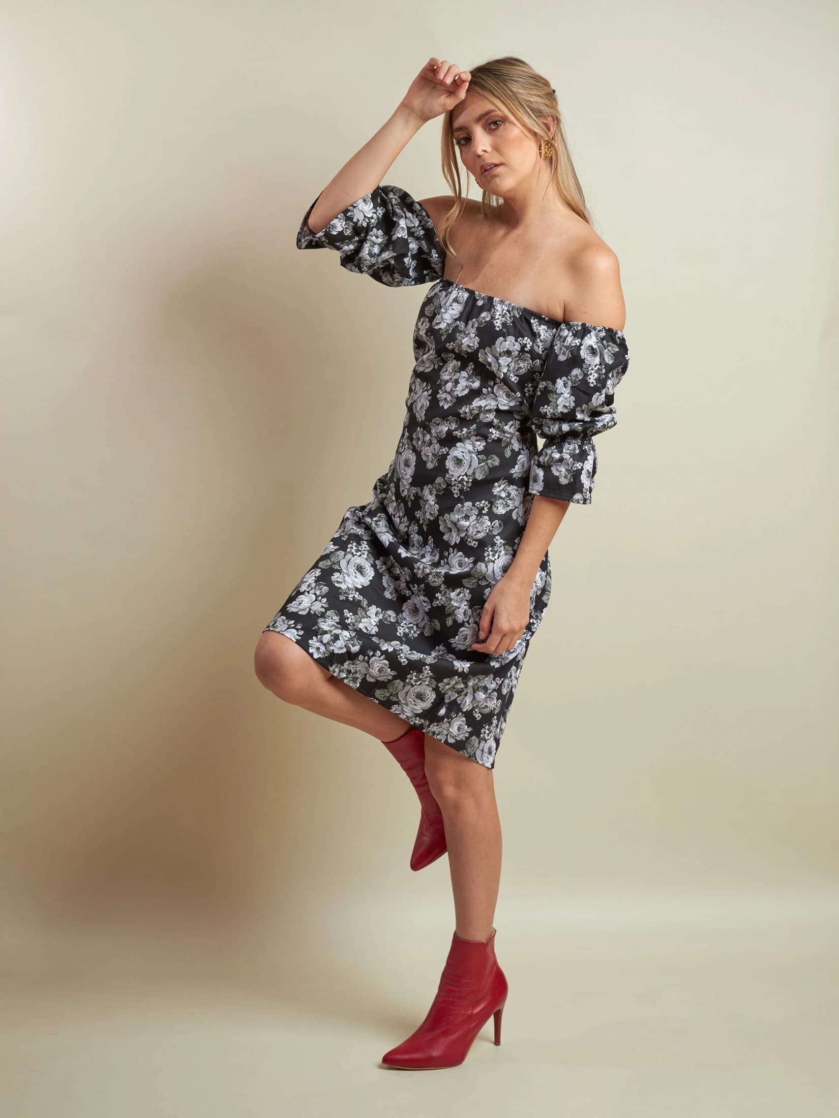Vestido Mireya Negro Estampado - imagen 3