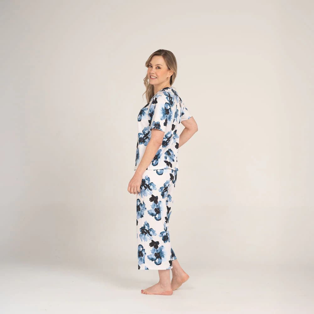 Conjunto de Pijama Pantalón Capri Pétalos. - imagen 2