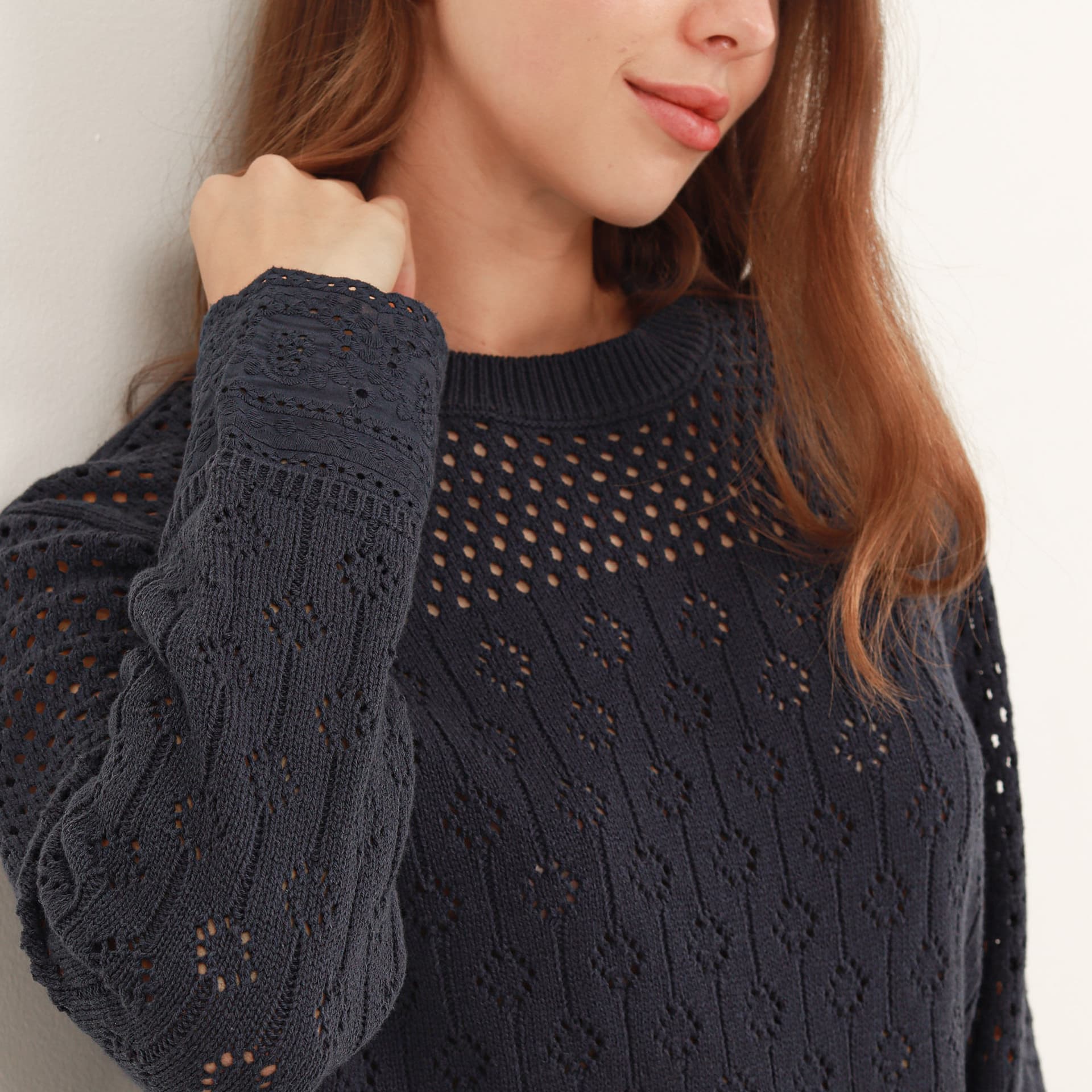 Sweater con ojalillo manga larga - imagen 8
