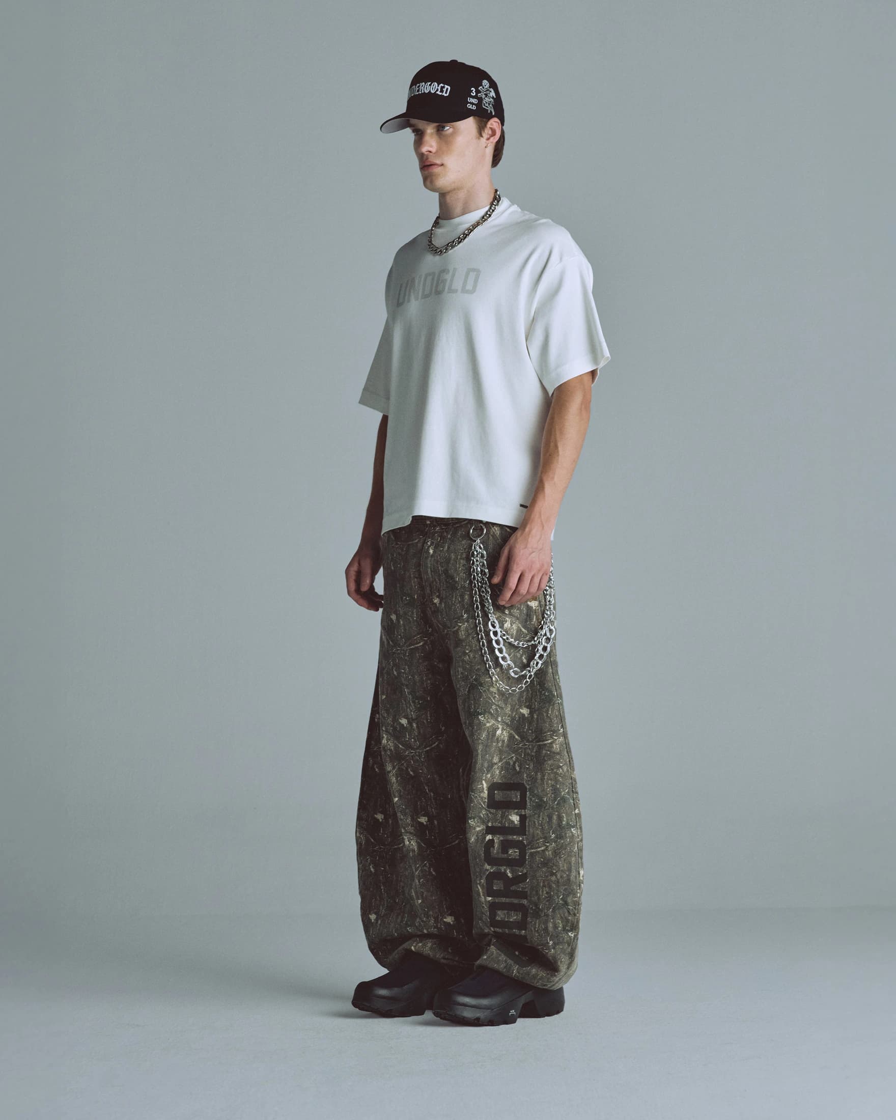 Basics UNDGLD Boxy Fit Tshirt White - imagen 1