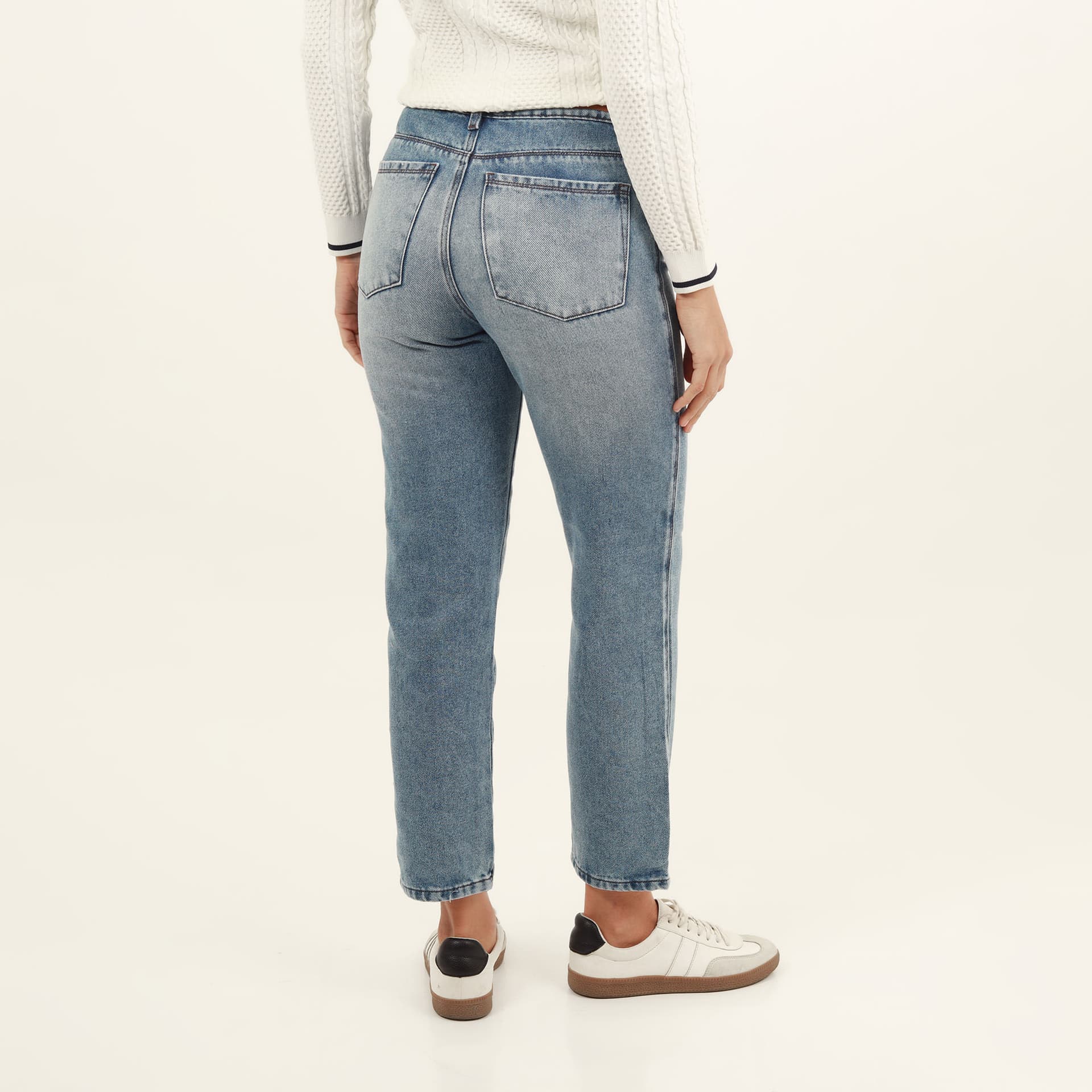 Jean Mom Tiro Super Alto Bota Recta - imagen 4