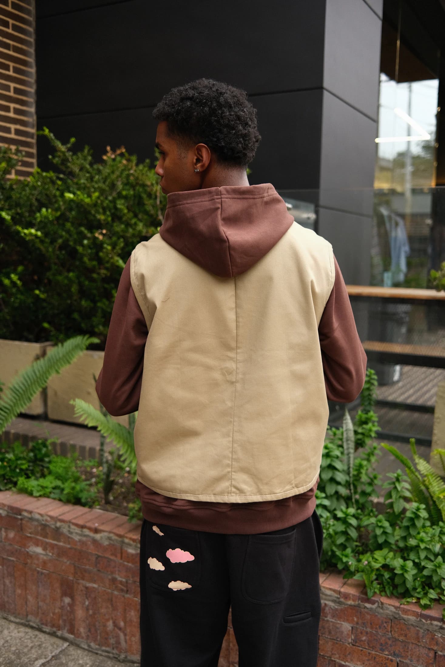 The Explorer Chocolate Chip Cargo Vest - imagen 4