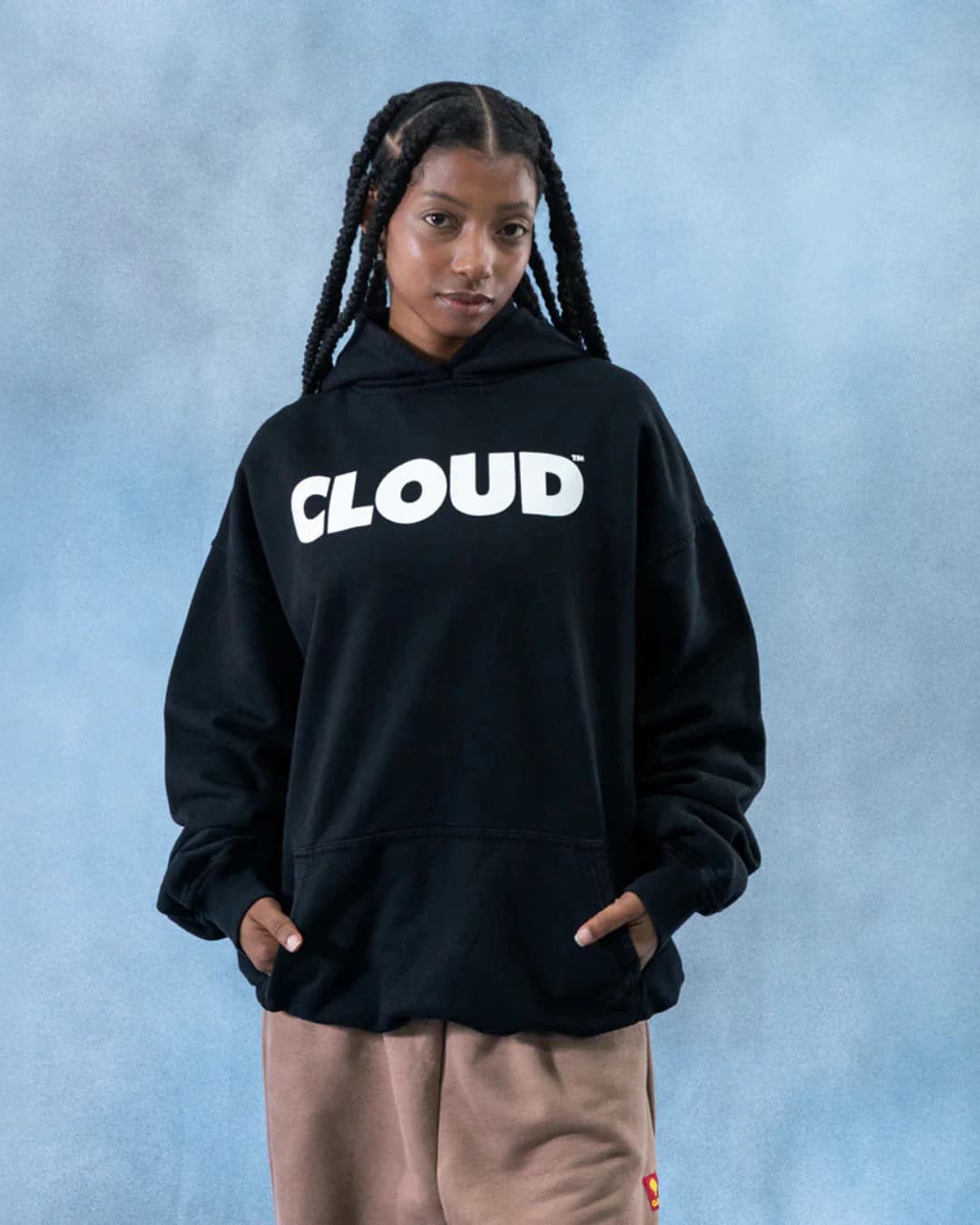 HOODIE BLOCK BLANCO SOBRE NEGRO BOXY FIT - imagen 3
