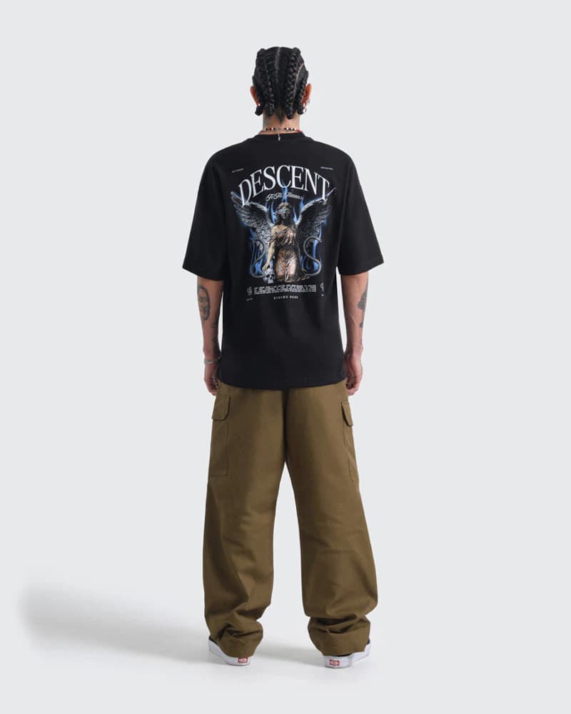 Camiseta Negra Oversize Descent - imagen 8