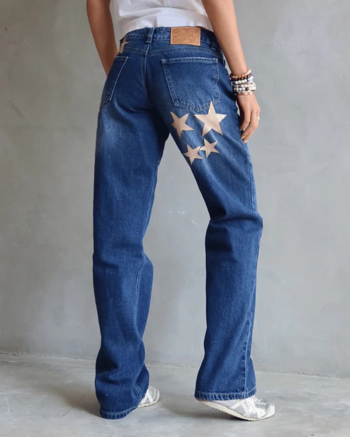 JEAN EXTRA LOW STRAIGHT FIT CROC BEIGE STARS AZUL - imagen 1