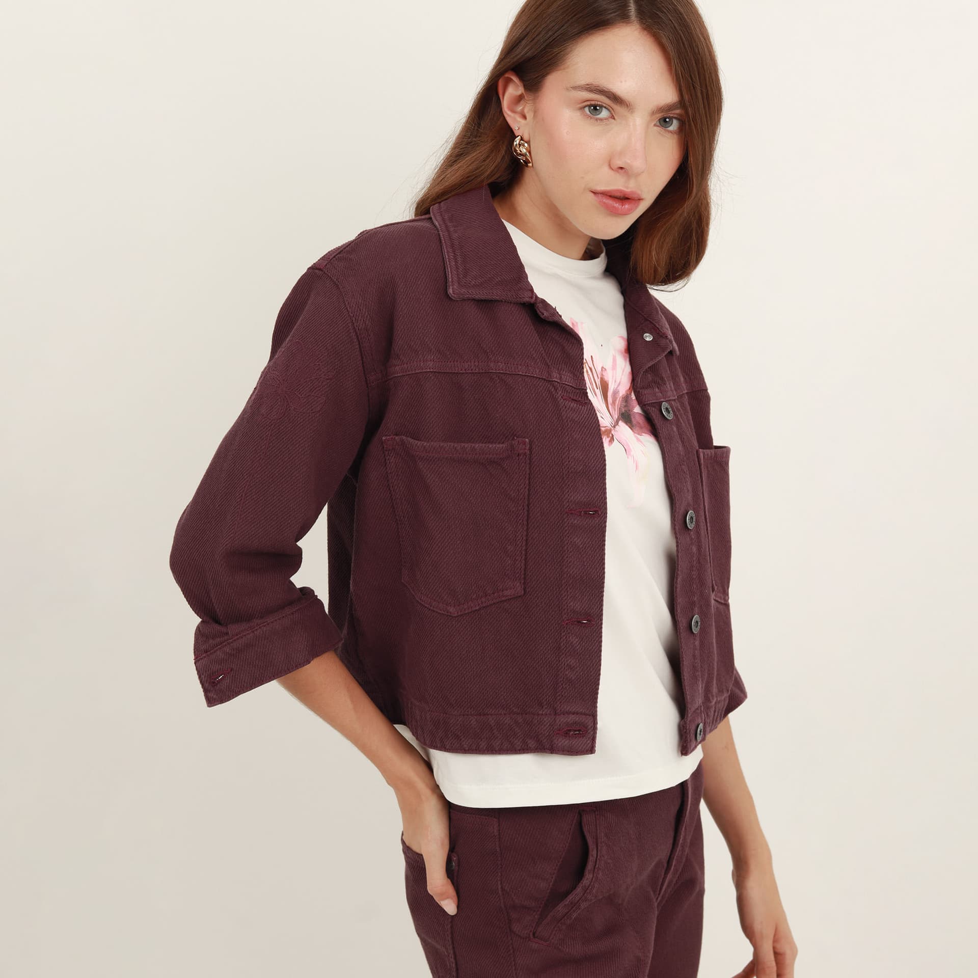 Chaqueta cazadora cuello sport manga larga con bordado - imagen 1