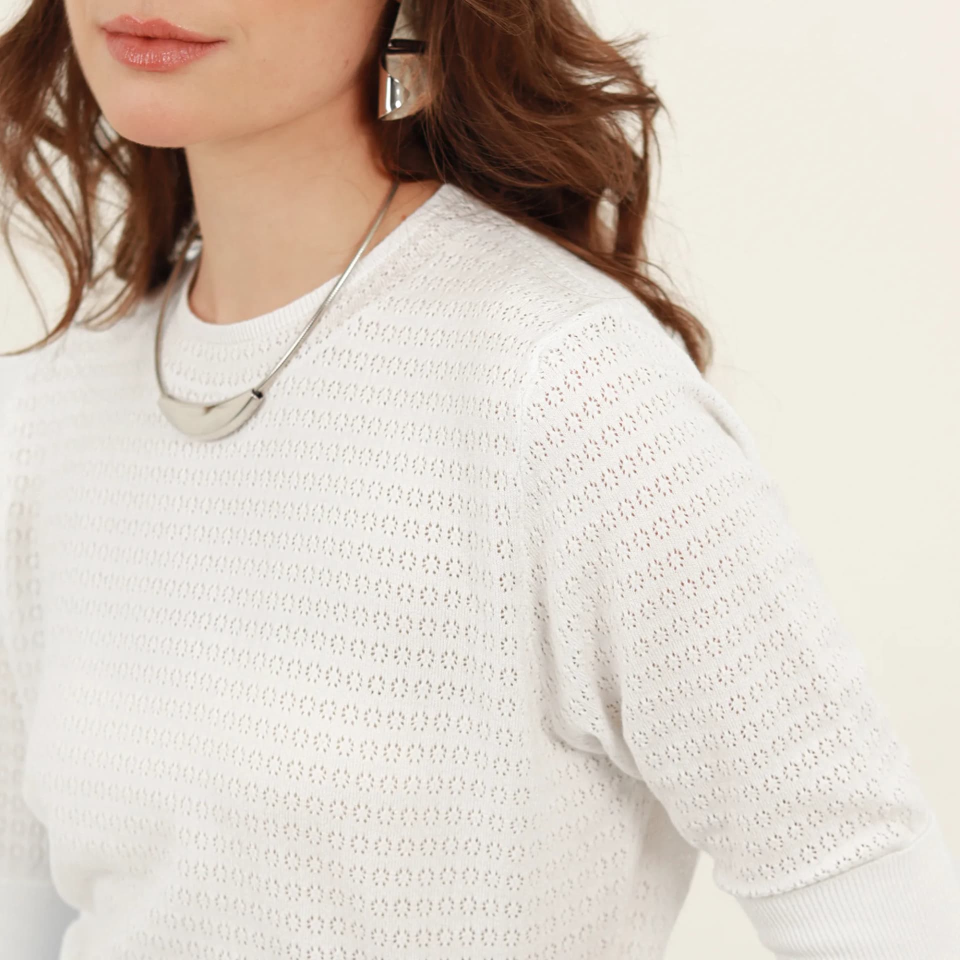 Sweater tejido pontille cuello redondo manga corta - imagen 5
