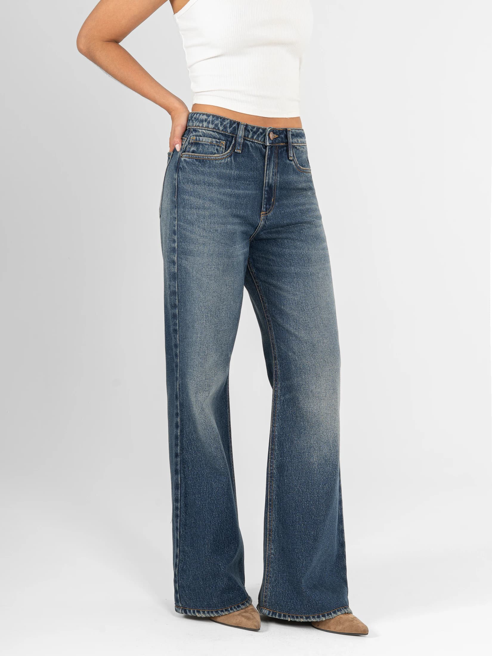 Ref: 066496 Jean mom flare, rígido, tiro alto, tono azul oscuro - imagen 3