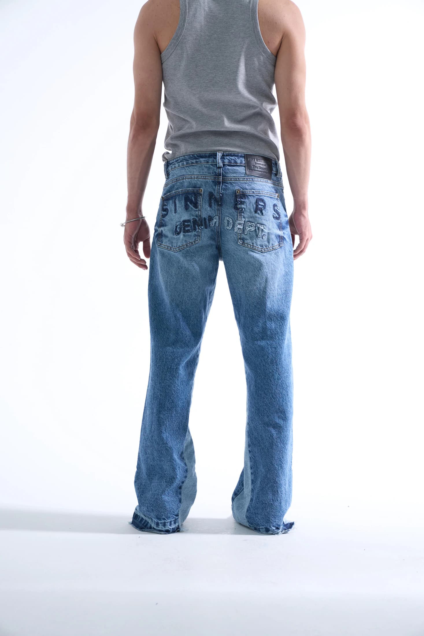 EMBROIDERED FLARED JEANS - imagen 9