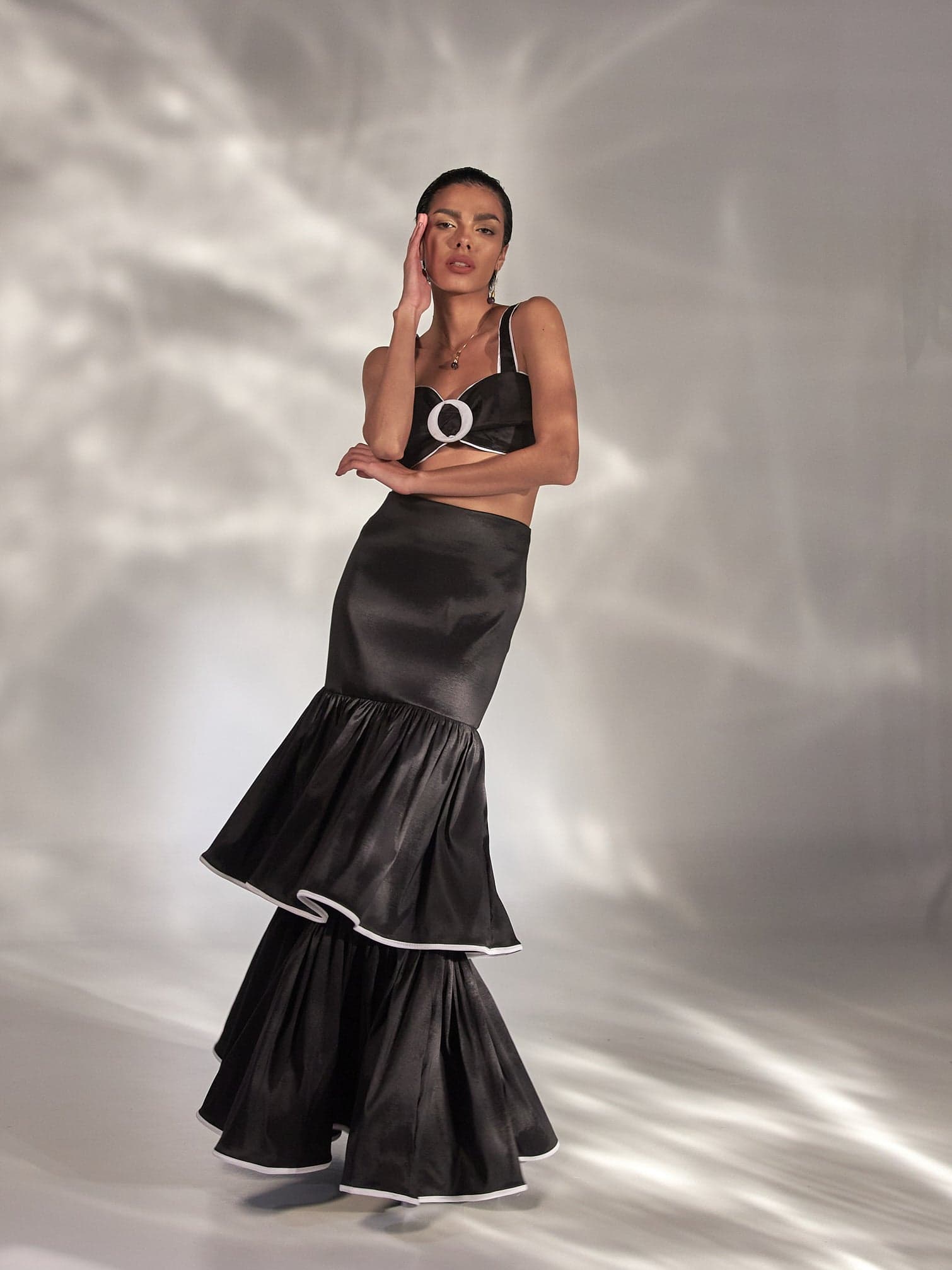 Top Hebilla Negro + Blanco - imagen 3