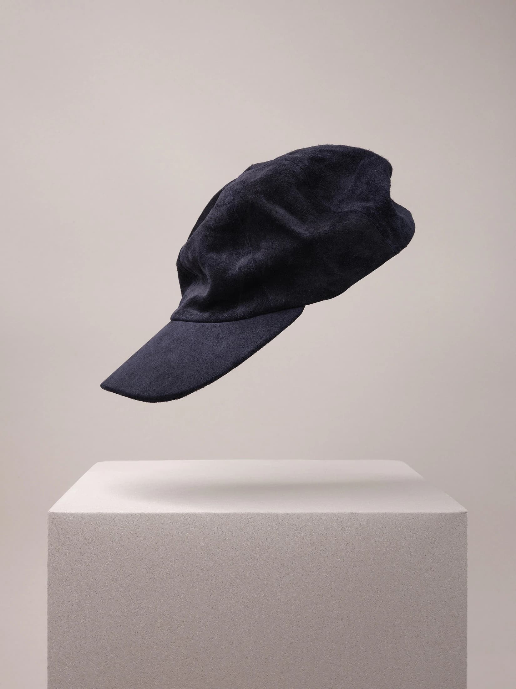 Suede Cap · Navy