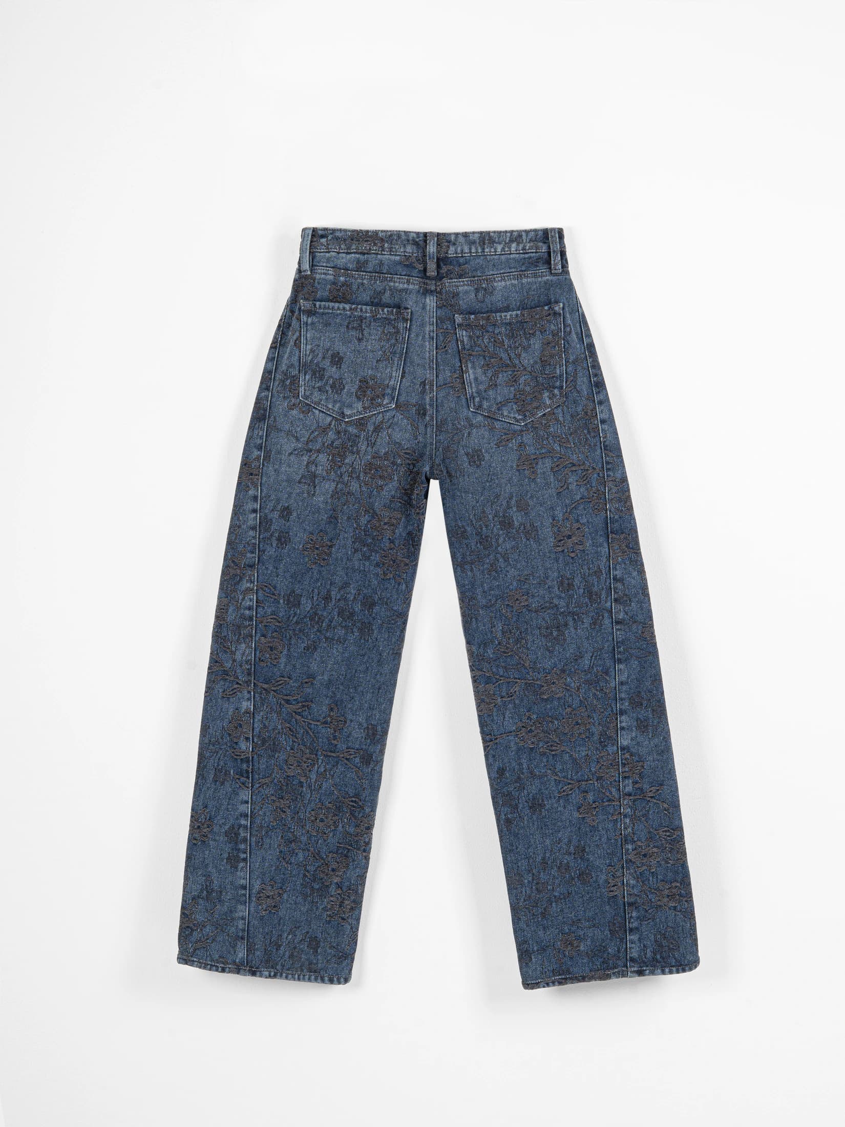 Ref: 066579 Jean mom flare, rígido, detalle de tela bordada, con cortes, tiro alto, tono gris - imagen 7