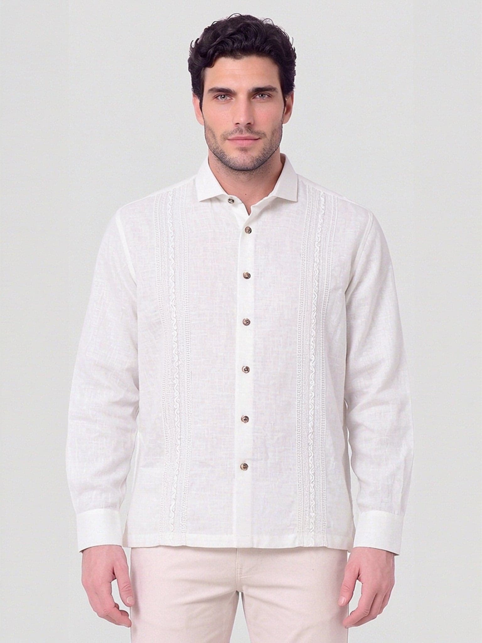 Guayabera en lino bordada manga larga para hombre Js 010126007