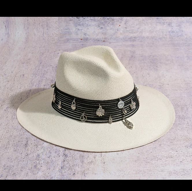Charm hat - imagen 3