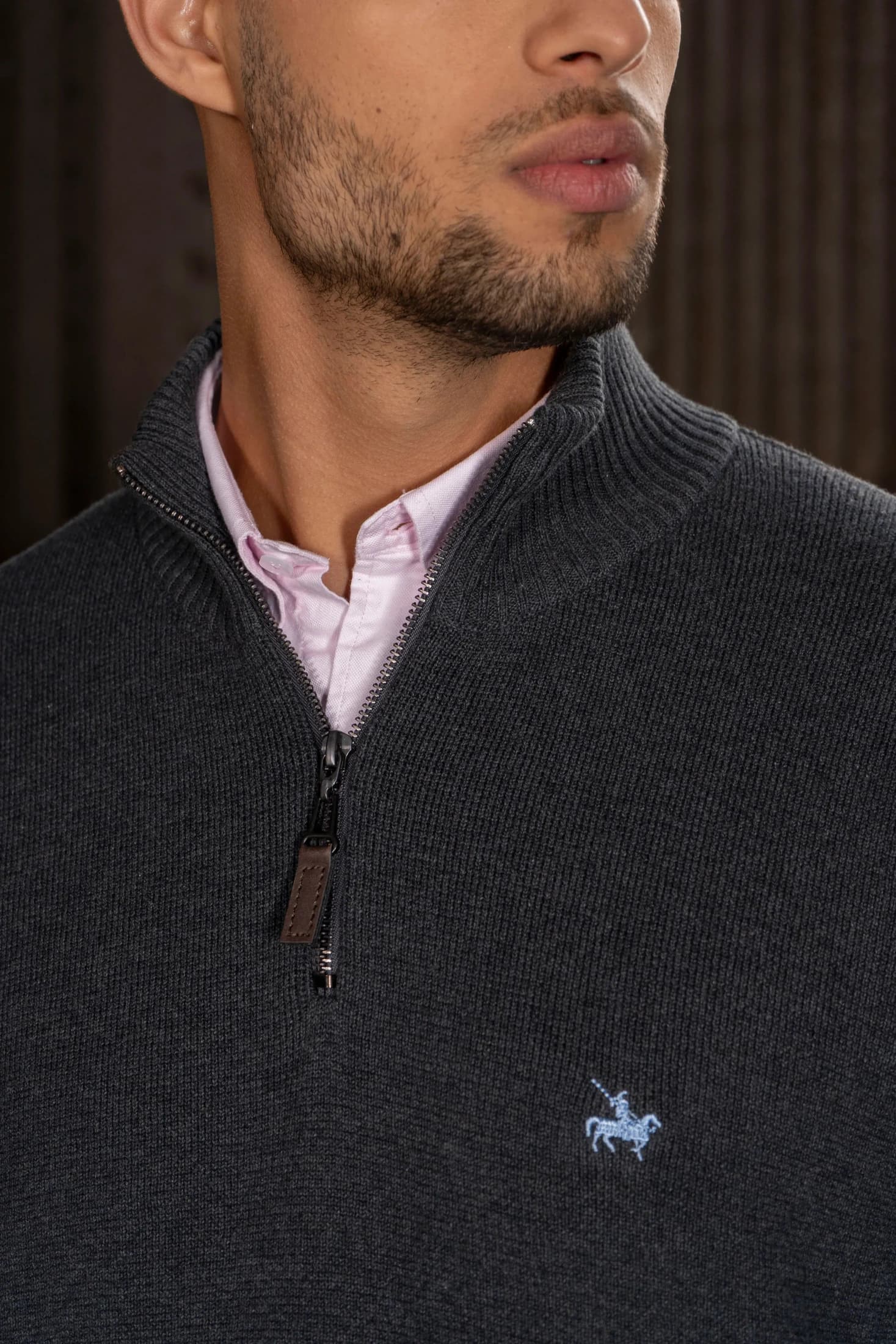 Suéter Halfzip Minimal Hombre Gris Oscuro - imagen 4