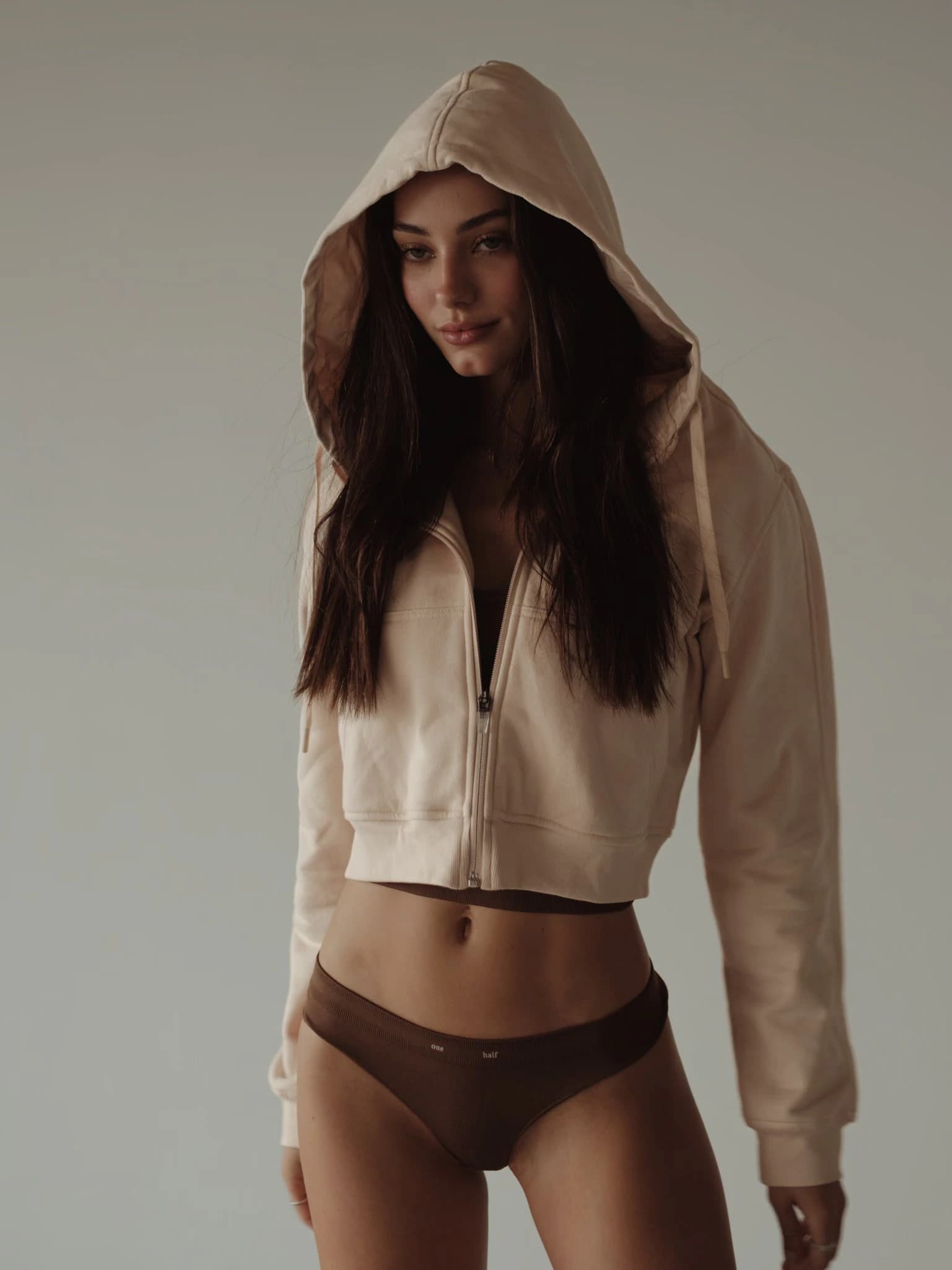CROPPED ZIP HOODIE - NATURAL - imagen 1