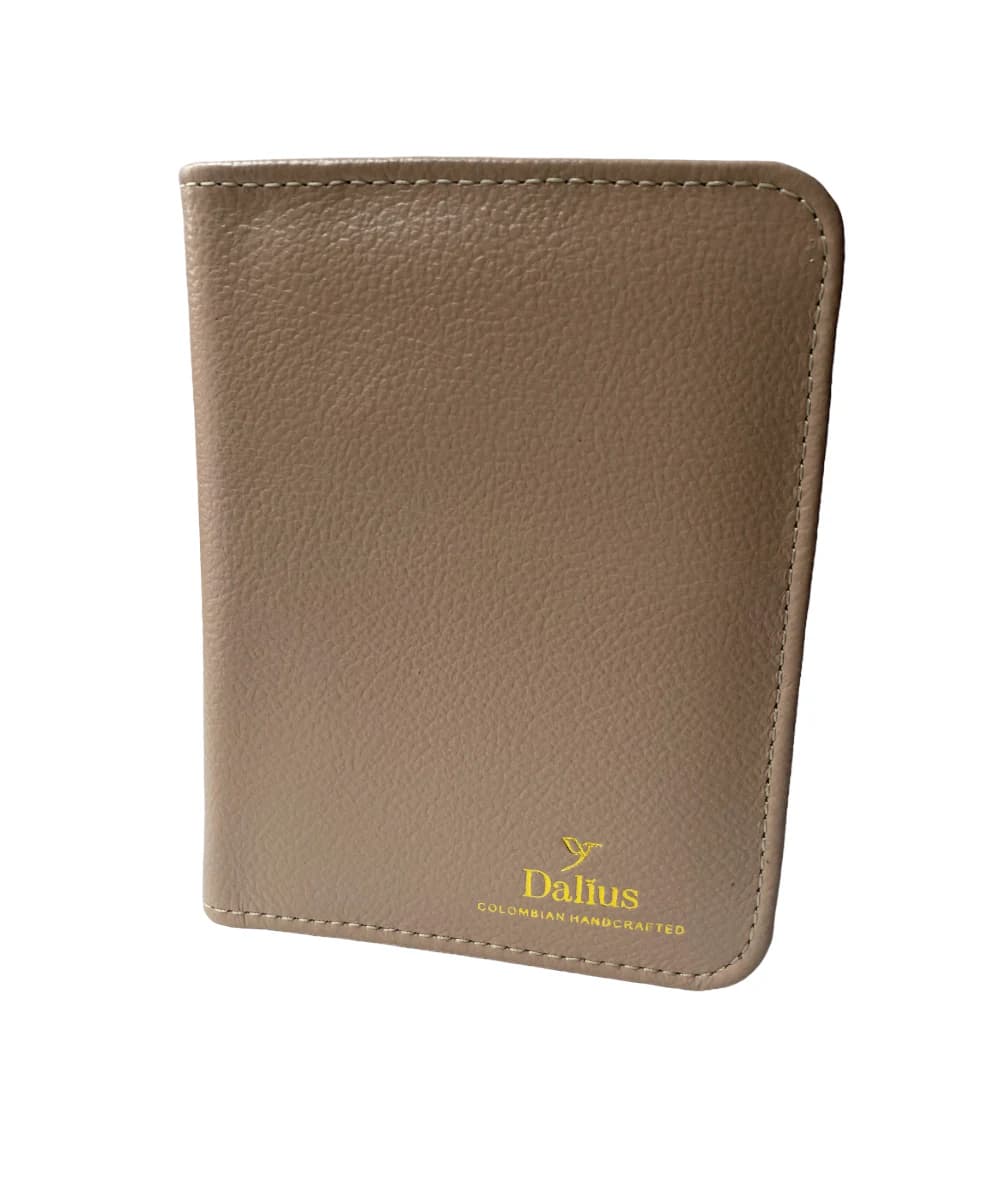 Portapasaporte de Cuero Beige Nude - imagen 1