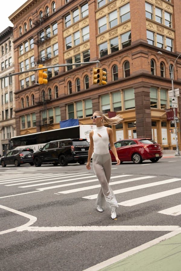 Body – Manhattan - imagen 9
