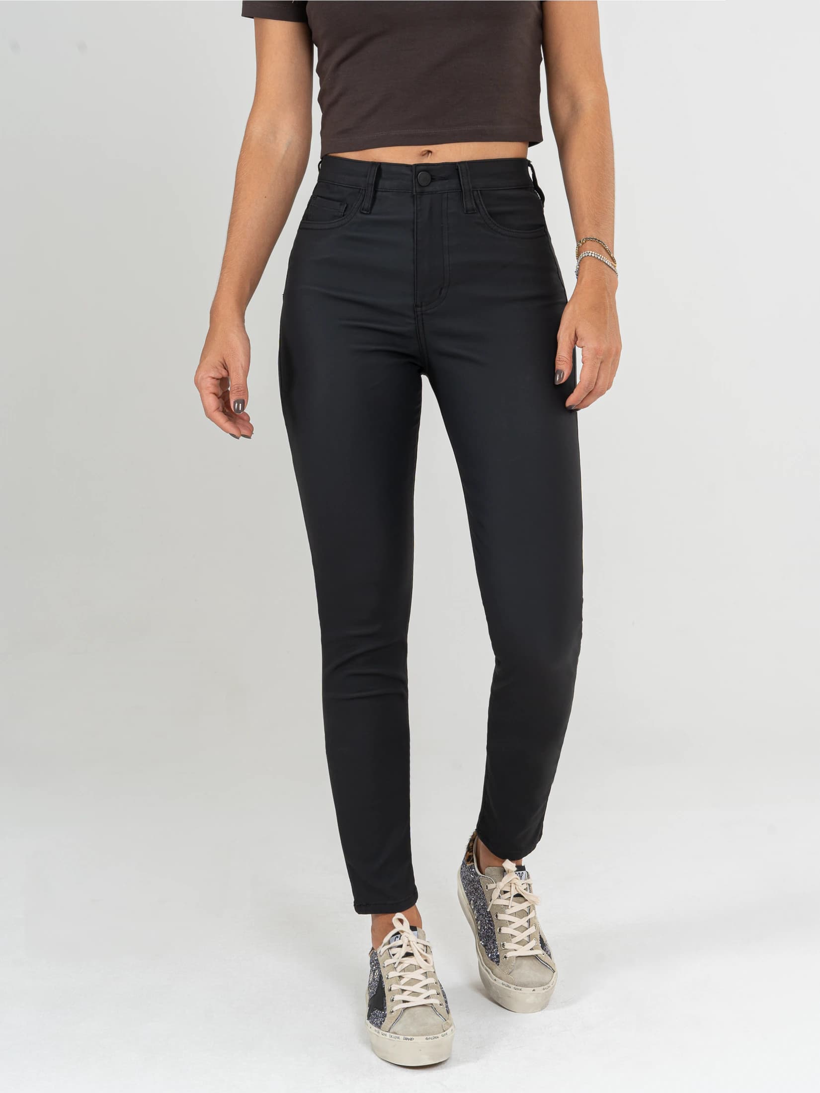 Ref: 066154 Pantalón Skinny, stretch, tiro alto, efecto cuero, tono negro. - imagen 1