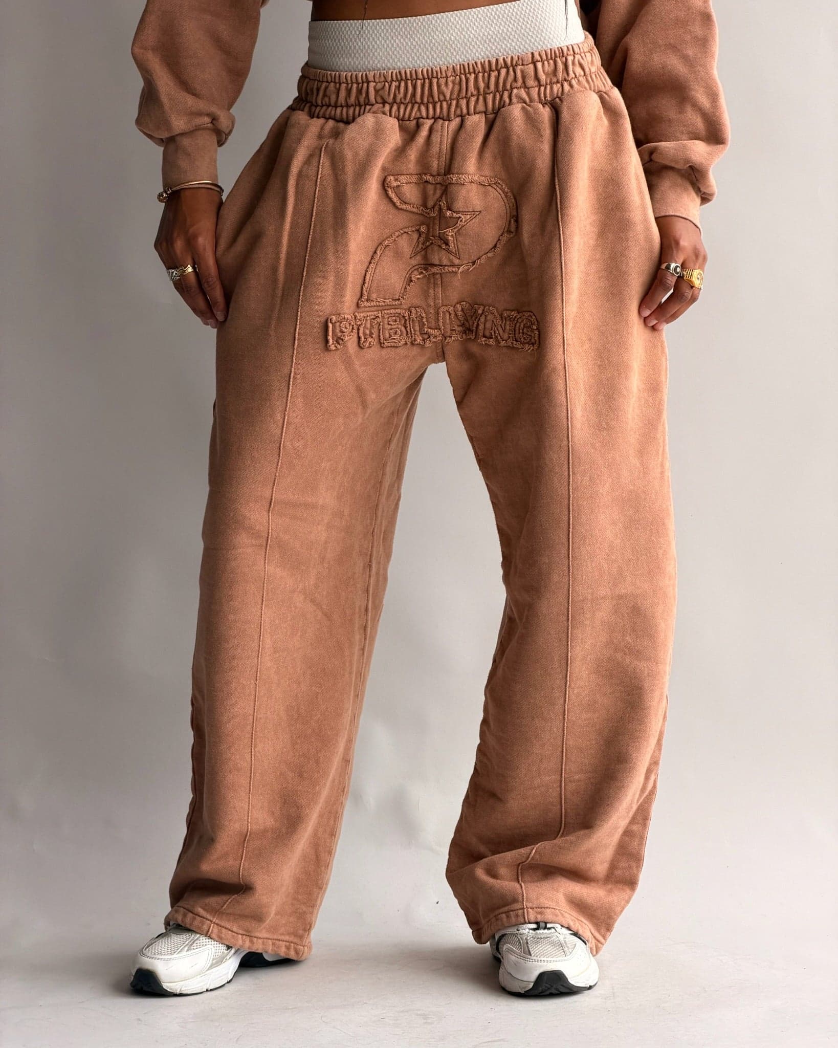 JOGGER STAR GANG CAFÉ MUJER - imagen 2