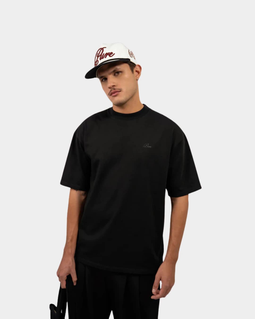 CLASSIC BLACK T-SHIRT - imagen 1