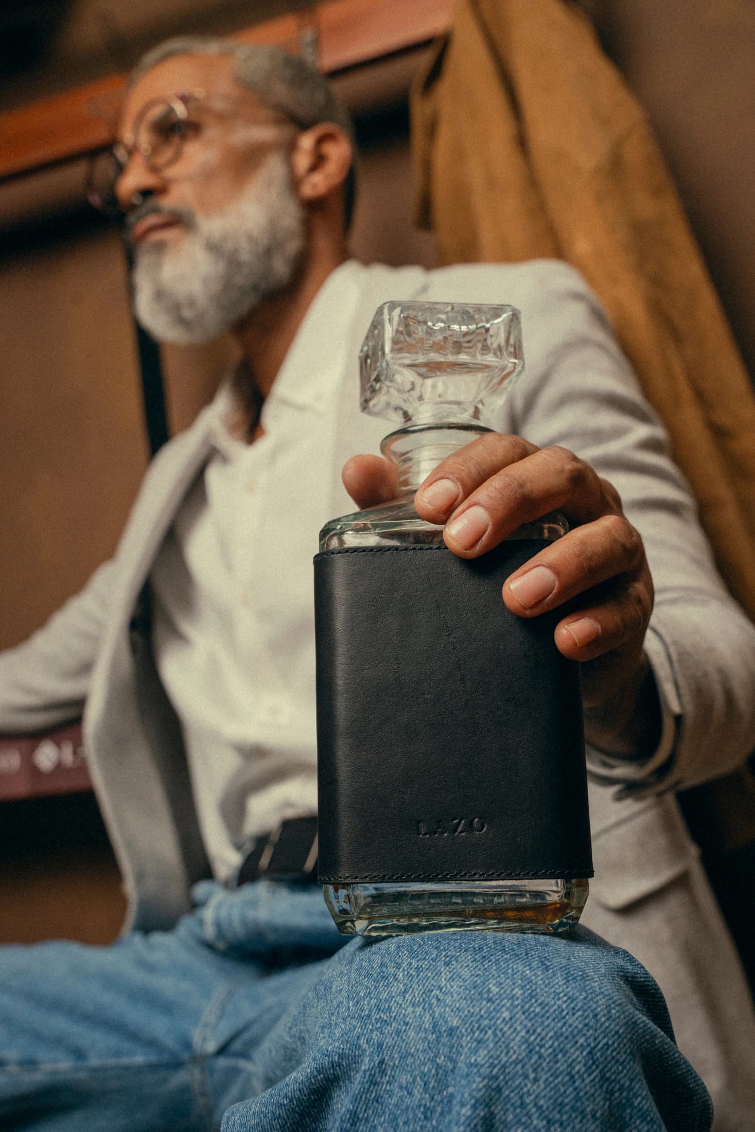 Combo Whiskera + Vaso Negro - Con grabado de iniciales - imagen 2